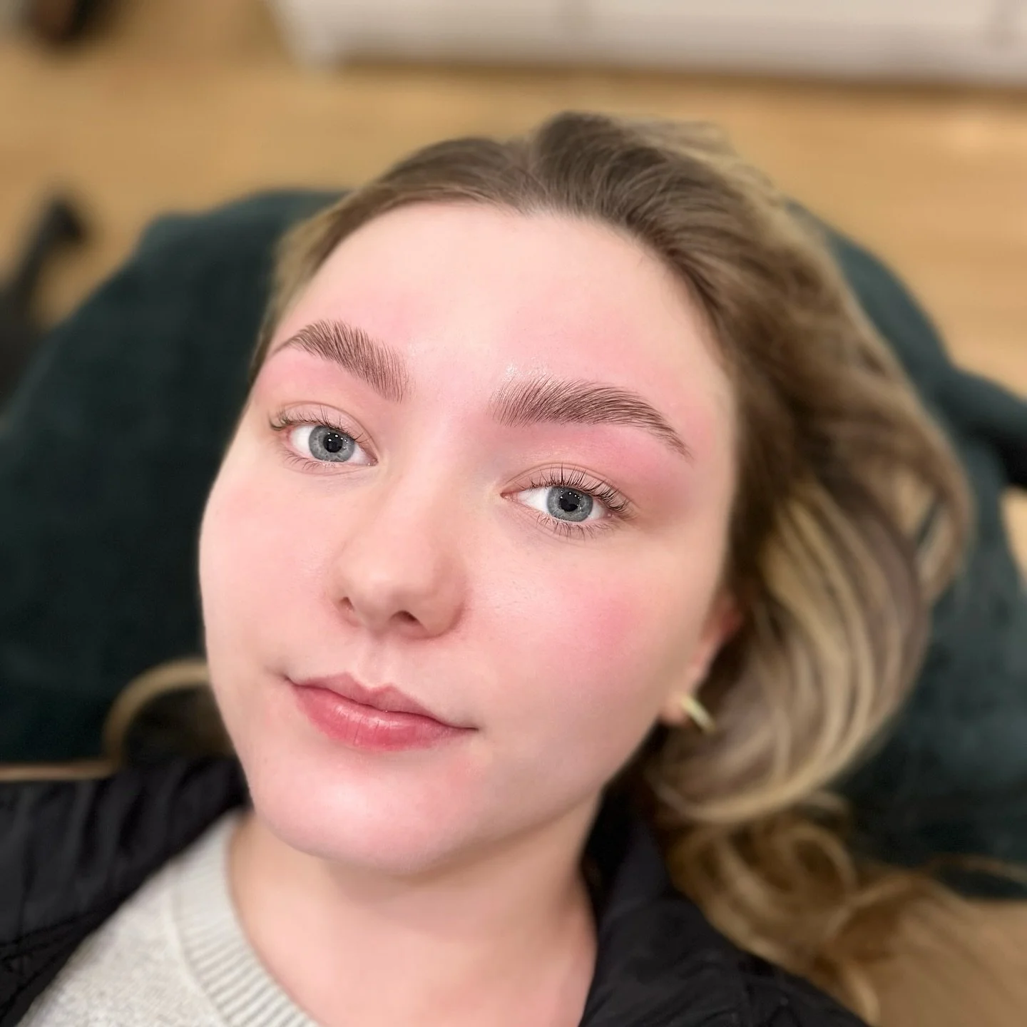 Did you know we offer Lash Lifts and Brow Lamination at Sol &amp; Palm? 

Think fluffy, fuller looking brows and lifted lashes that make you look more awake with results that are low maintenance and natural looking. 

Lift + Lamination done by Kayla,