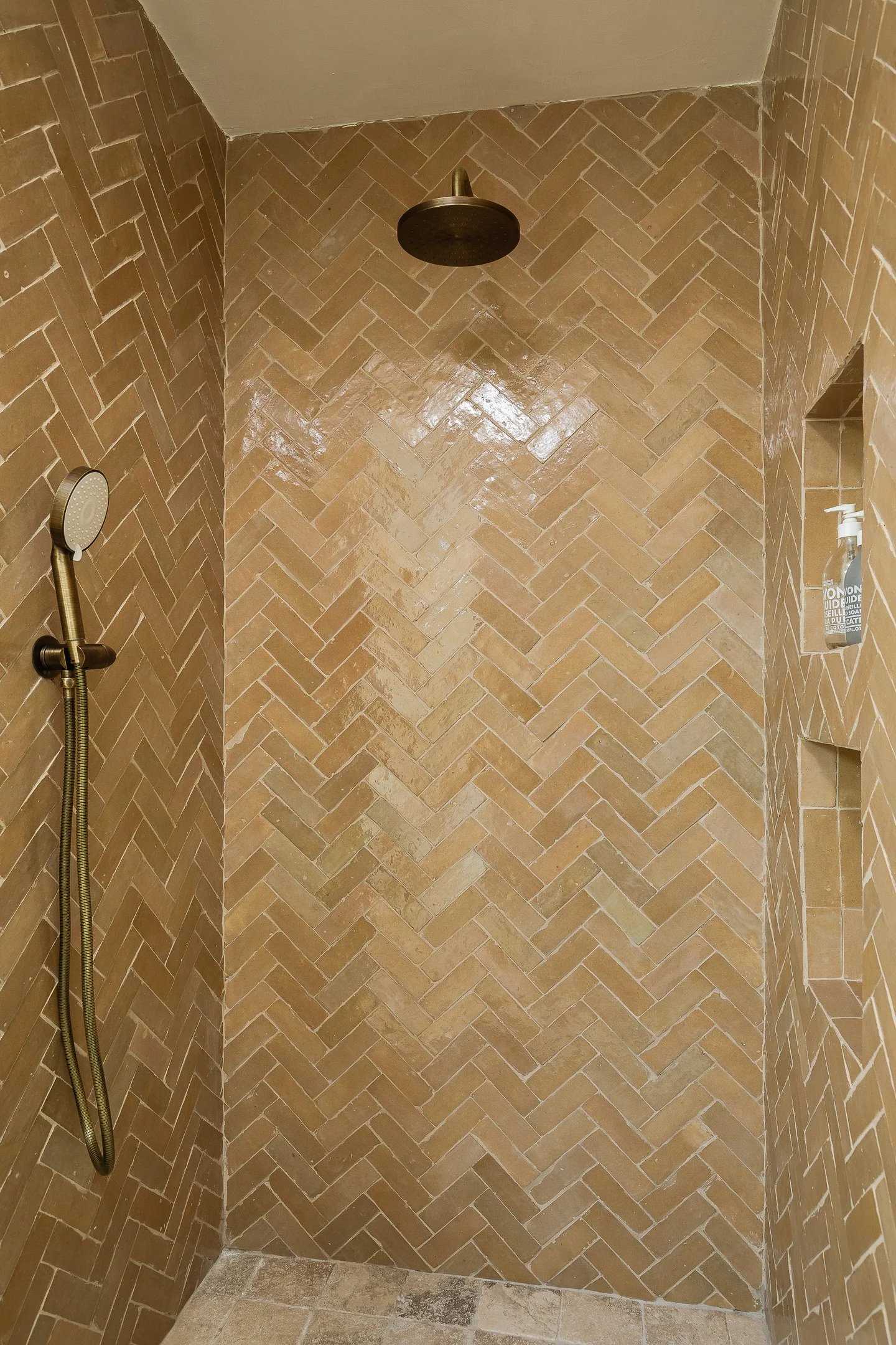 0032 5415 Ash MLS.jpg