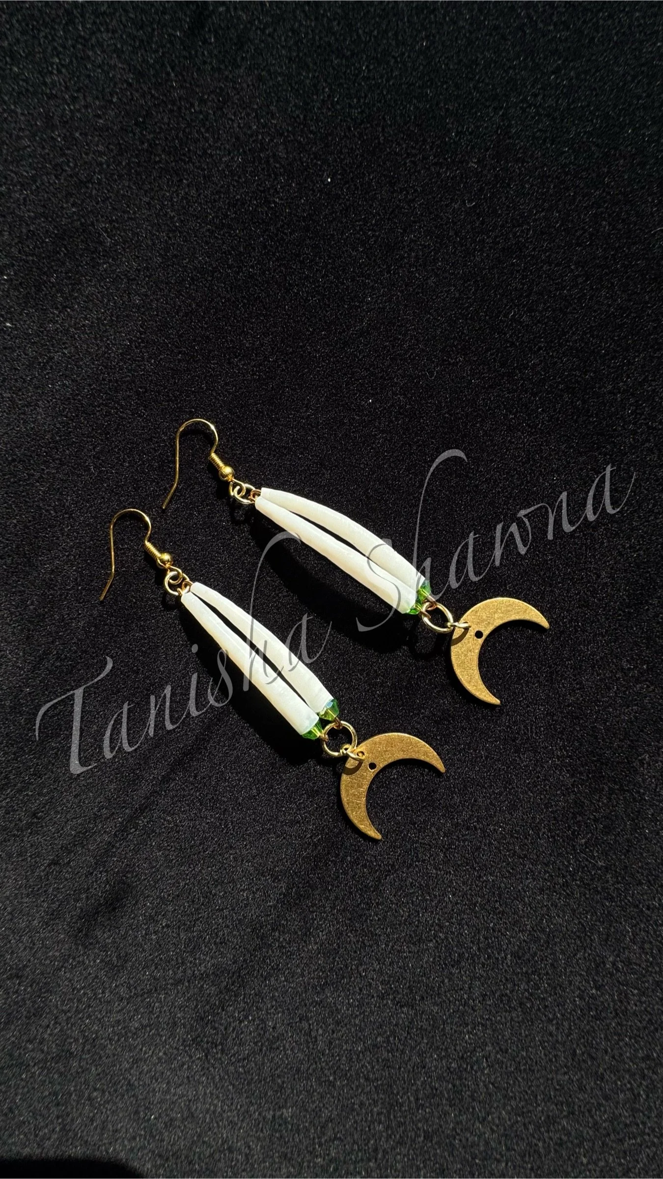 1-tier Dentallium Earrings