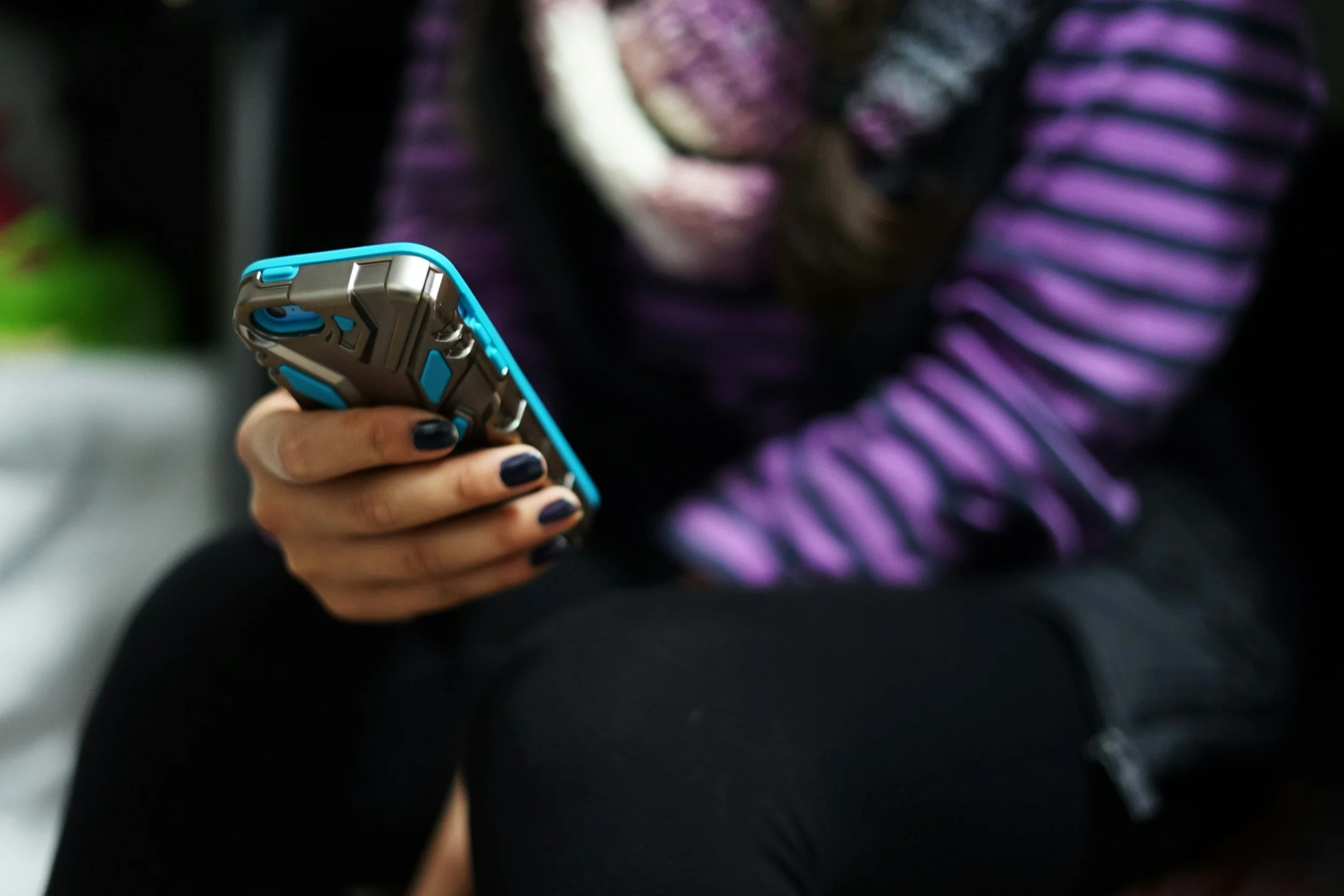 Social Media and Teen Anxiety: What Parents in Jupiter, FL Need to Know