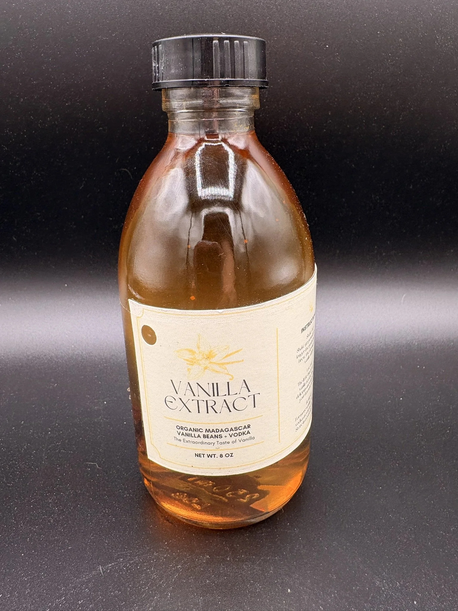 Homemade Vanilla Extract (Vodka Base)
