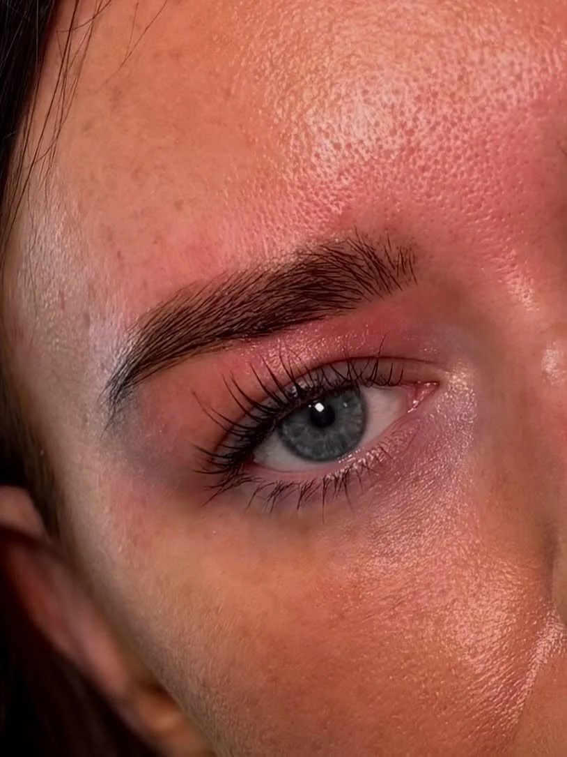 First time lash lift and tint for Chloe 😍 along with a brow wax and tint 💞

All products used @beautifulbrows 

💰 &pound;35 | ⏰ 45 minutes 

#lashlift #glasgowlashes #glasgowmakeupartist #glasgowbrows #dennistoun