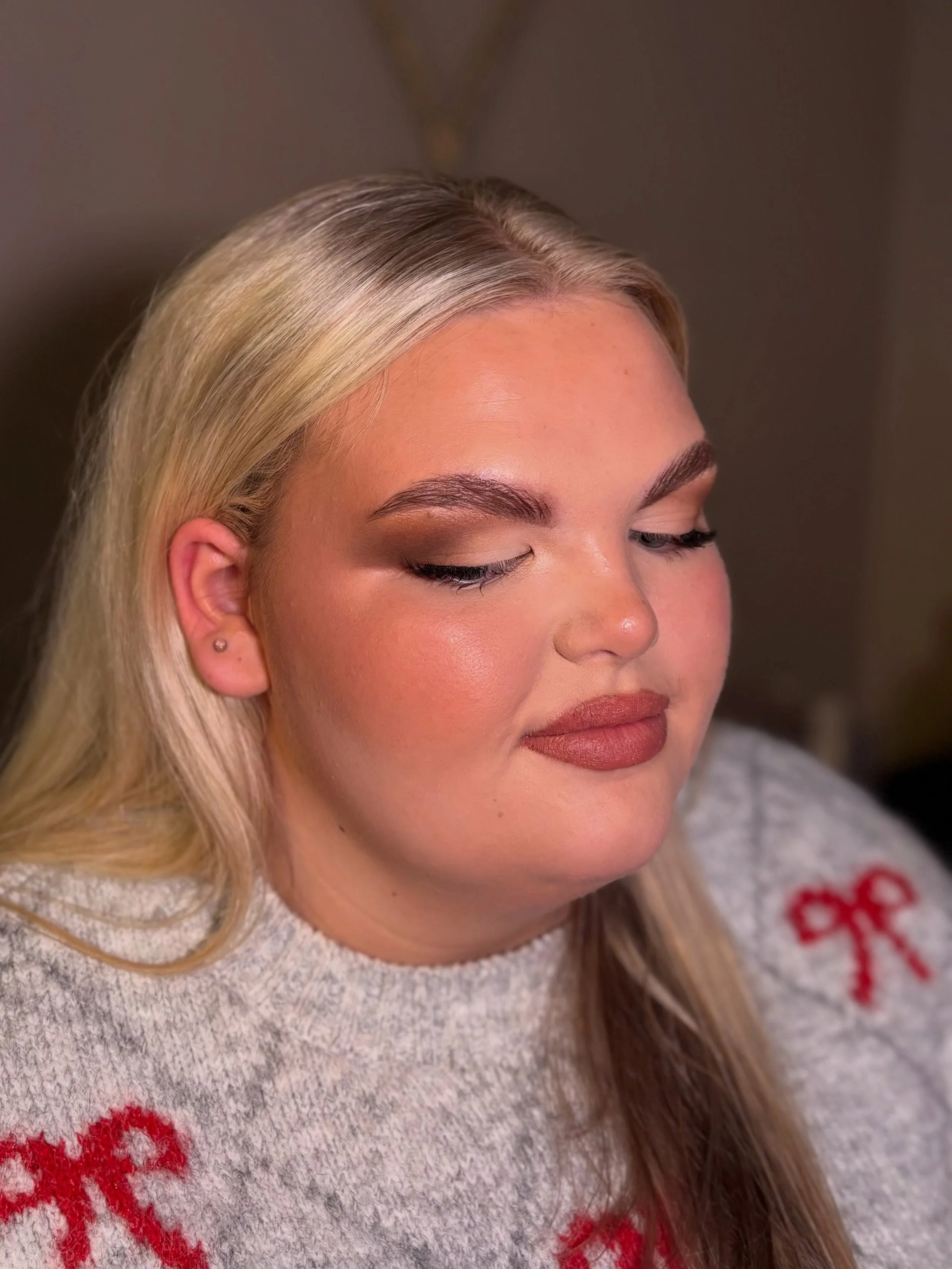 Matte glam, soft lashes &amp; flawless skin&hellip;I&rsquo;m in love 😍

#weddingguestmakeup #scottishmakeupartist #mobilemakeup #bridalmakeup
