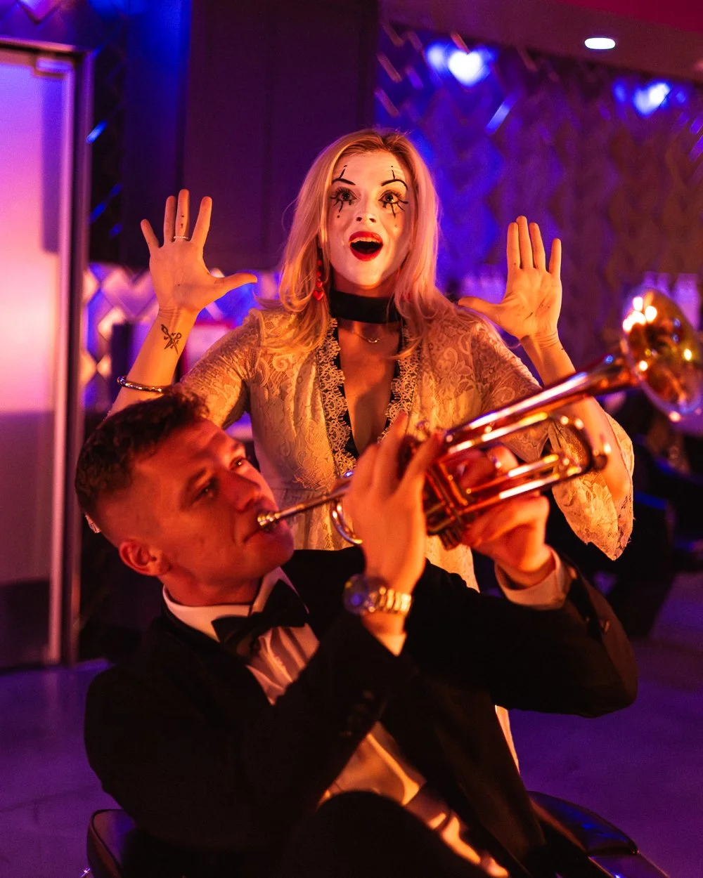 Sneaky Fox & Friens_112225_5.jpg