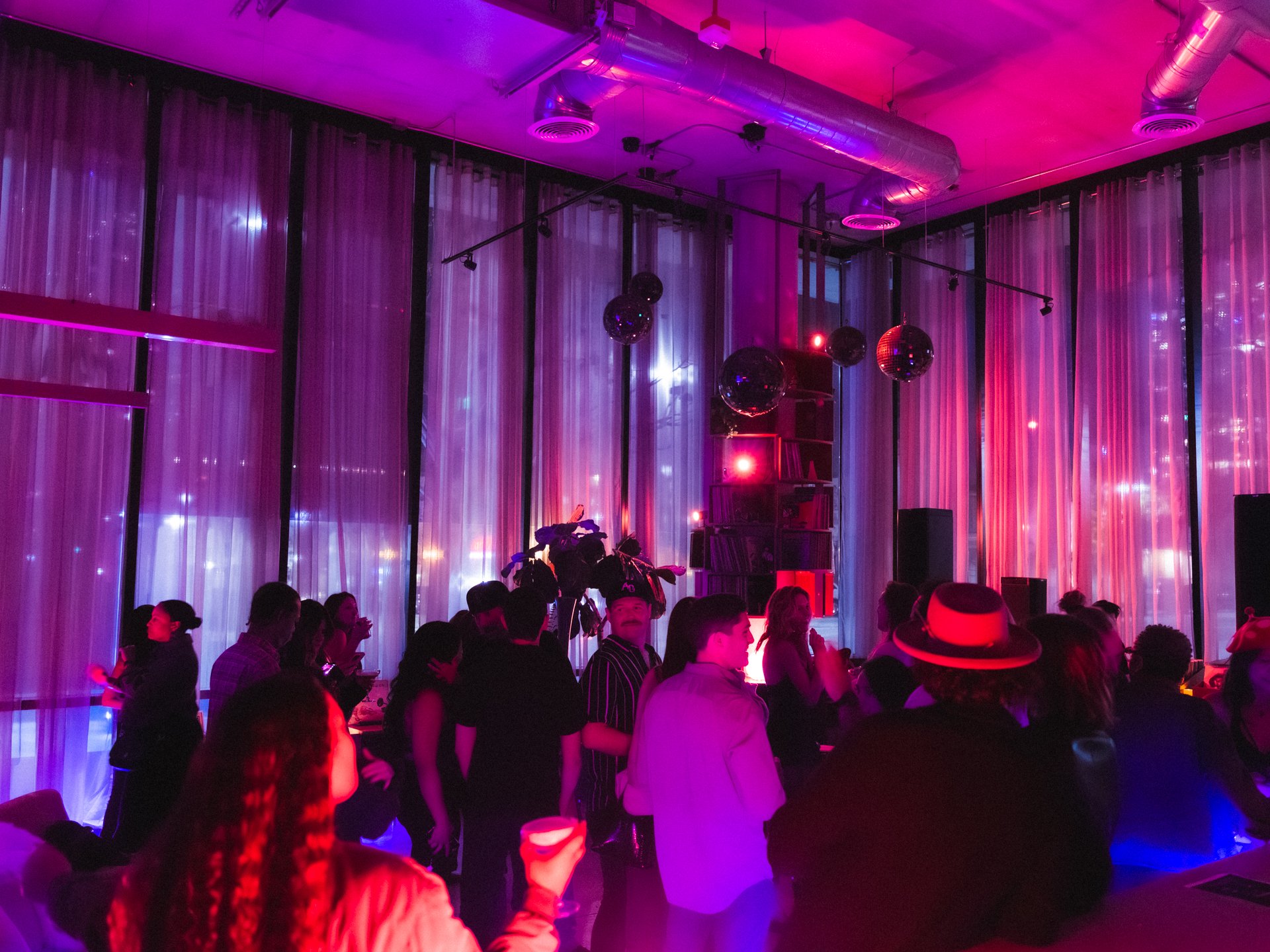 Sneaky Fox & Friends_Beyond Worlds_2.jpg