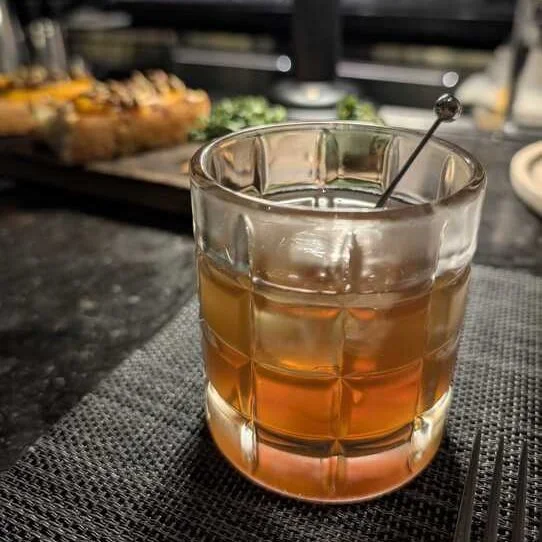 Featuring the Spiced Apple Cocktail - crafted to perfectly compliment the flavors of our winter menu. 

-apple brandy, rosemary, mezcal, lemon, walnut-