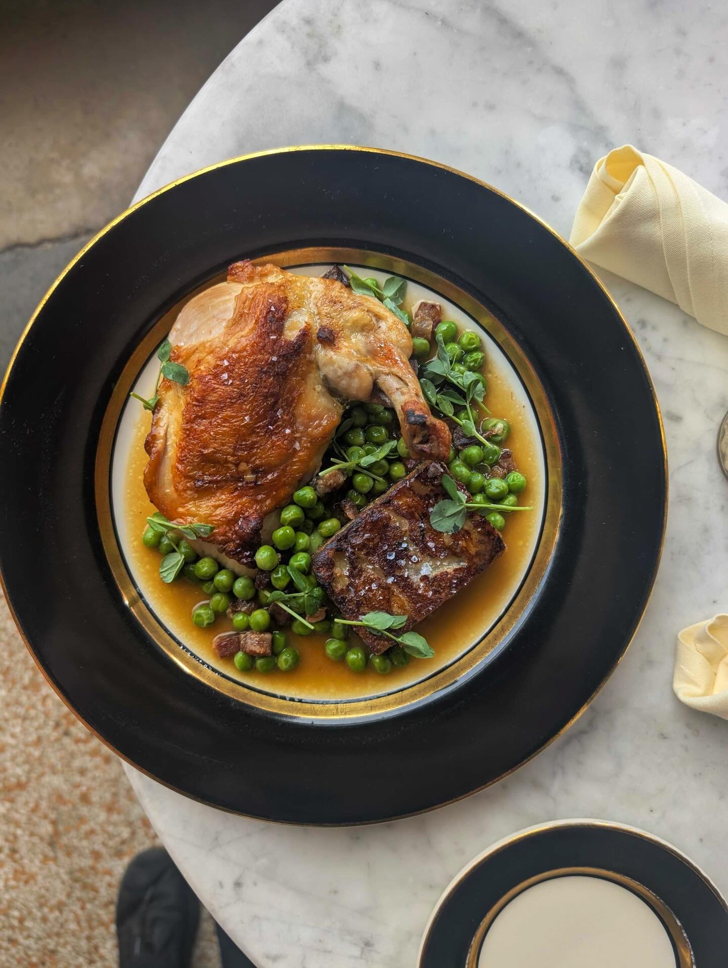 New Springtime @buttonwoodfarm Roasted Chicken 🌱

Breast and thigh confit, peas &agrave; la fran&ccedil;aise, bacon lardons, Foie Gras vinaigrette. Perfection. Join us for dinner Tuesday-Saturday evenings.