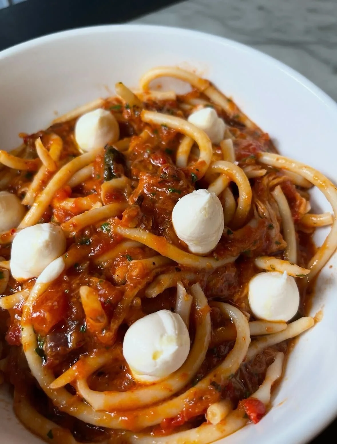 Winslow&rsquo;s Table is more than a daytime spot.  Our evening menu deserves a look! 👀

Bucatini al Sugo.  Braised pork, tomato, herbs, butter, parmesan, &amp; Calabrian ricotta

Chicken Alfredo Pizza.  Roasted chicken, parmesan, mozzarella, garlic