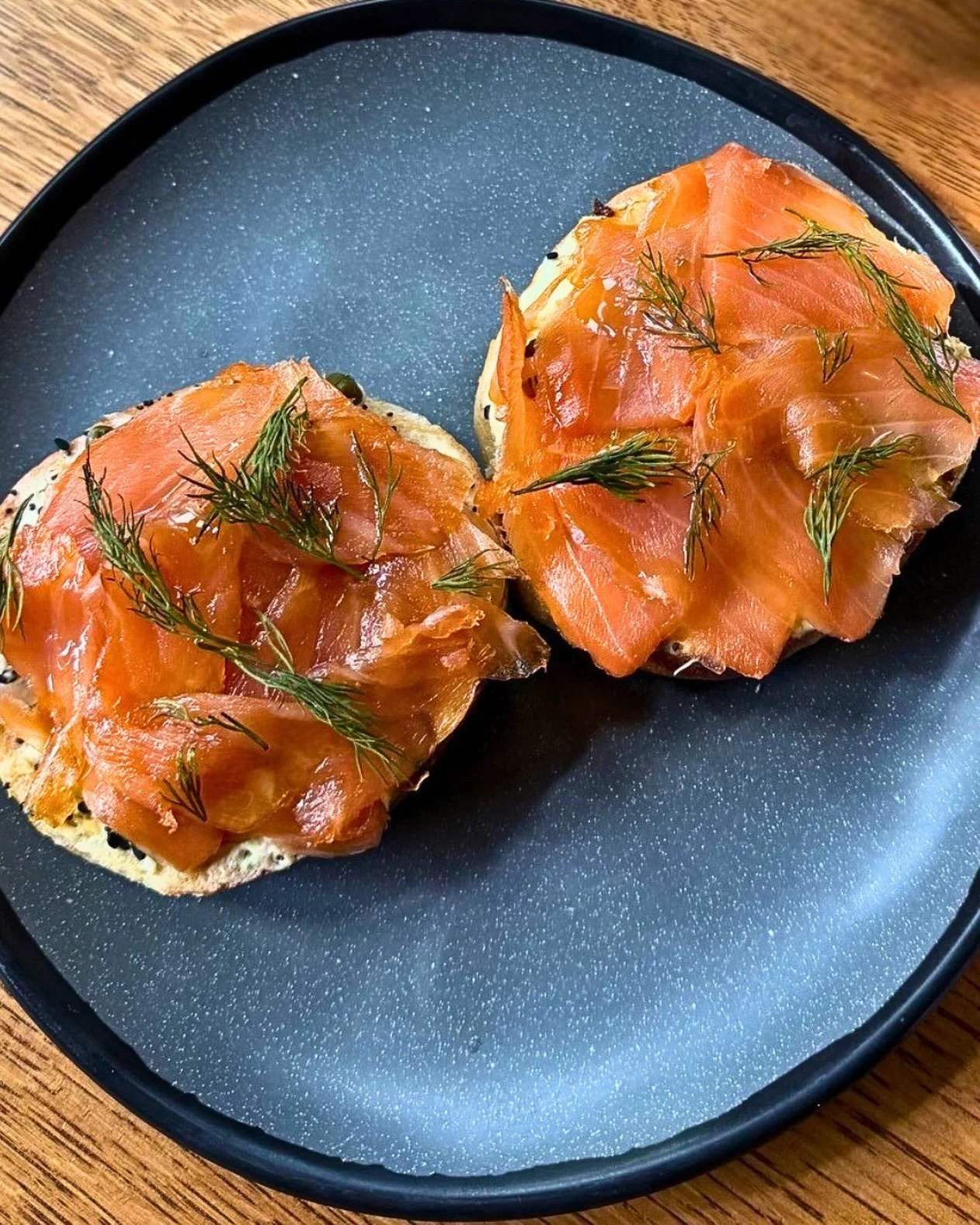 Bagel &amp; Lox lovers rejoice!  A beloved classic is now on the Winslow&rsquo;s Table menu. 
⁣
✅ Smoked Salmon
✅ Scallion Cream Cheese
✅ Pickled Onion
✅ Everything Spice
✅ Capers &amp; Dill
✅ @loafersstl Bagel
⁣
#smokedsalmon #classicbreakfast #bage
