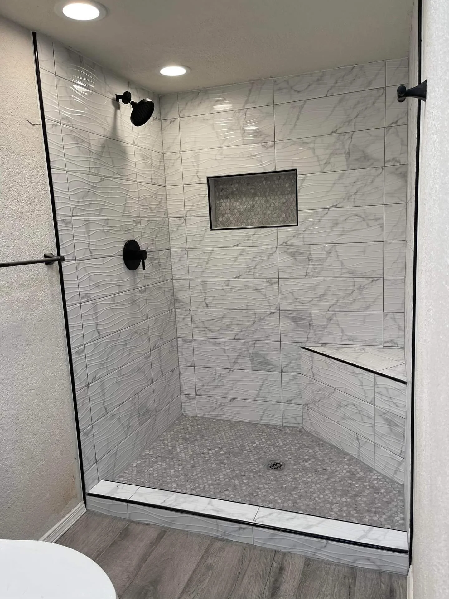Some of our recent bathroom remodels 🔨🚿
Complete transformations with modern finishes, better layouts, and long-lasting materials.

Built the right way.
Built to last.