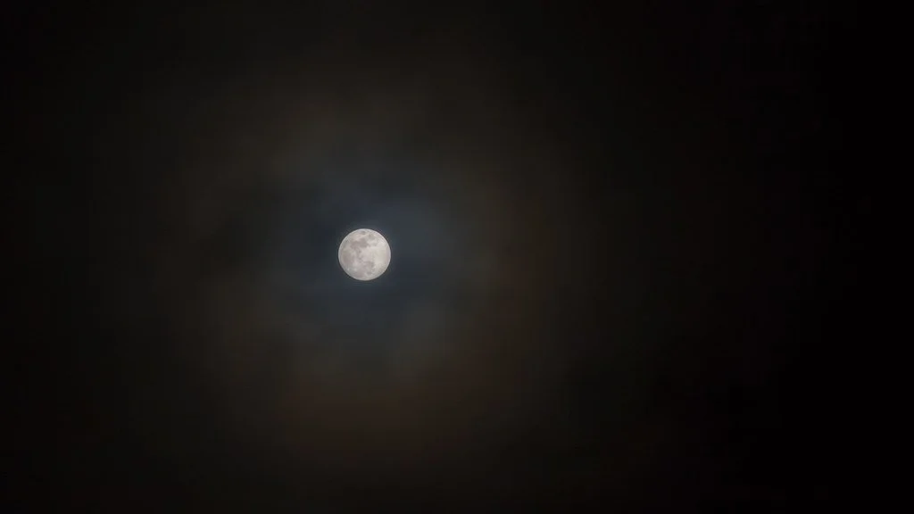 full-moon-in-clouds_39846459594_l.jpg