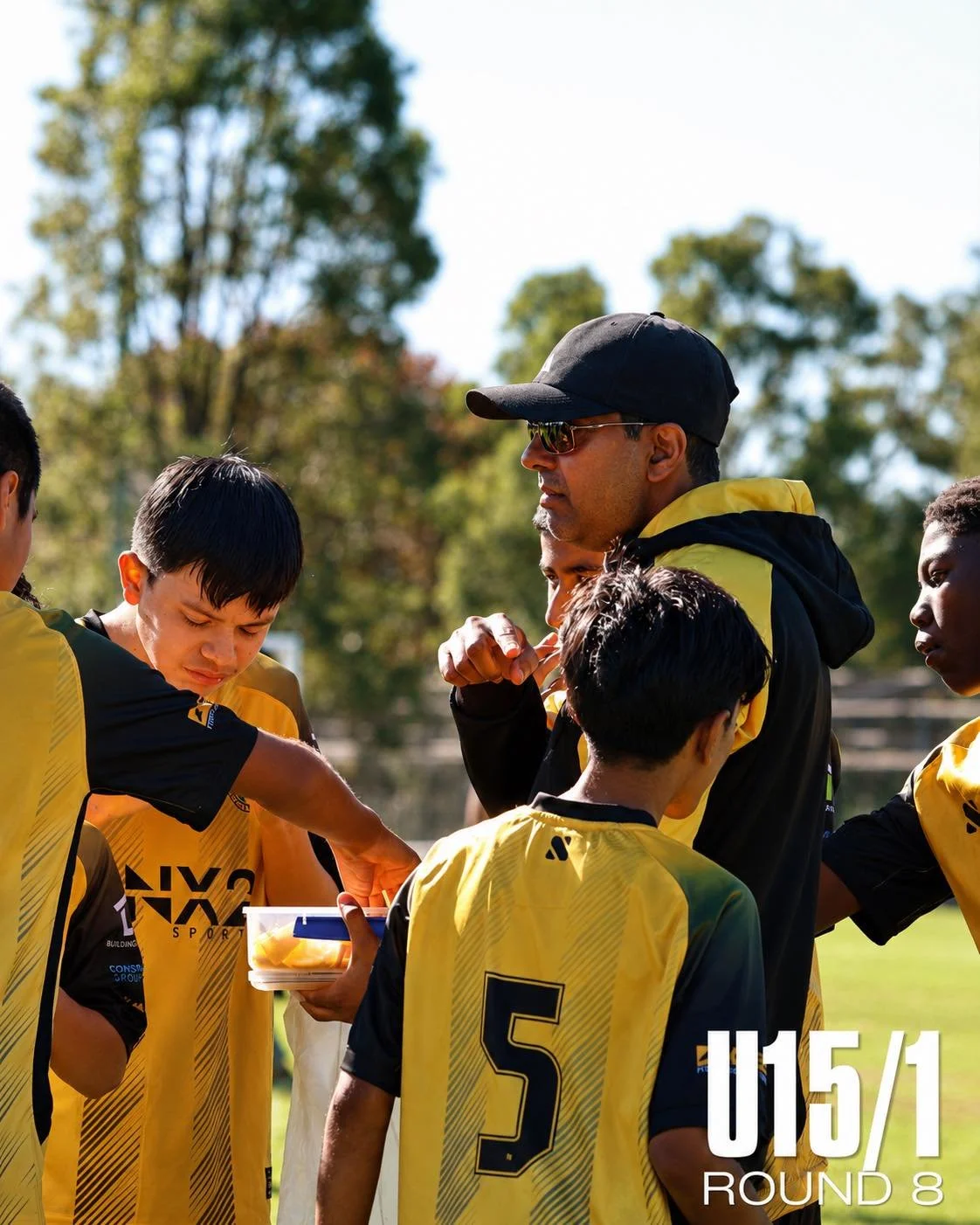 Half time oranges for our U15/1 team this past weekend in their 3-1 win on Saturday!