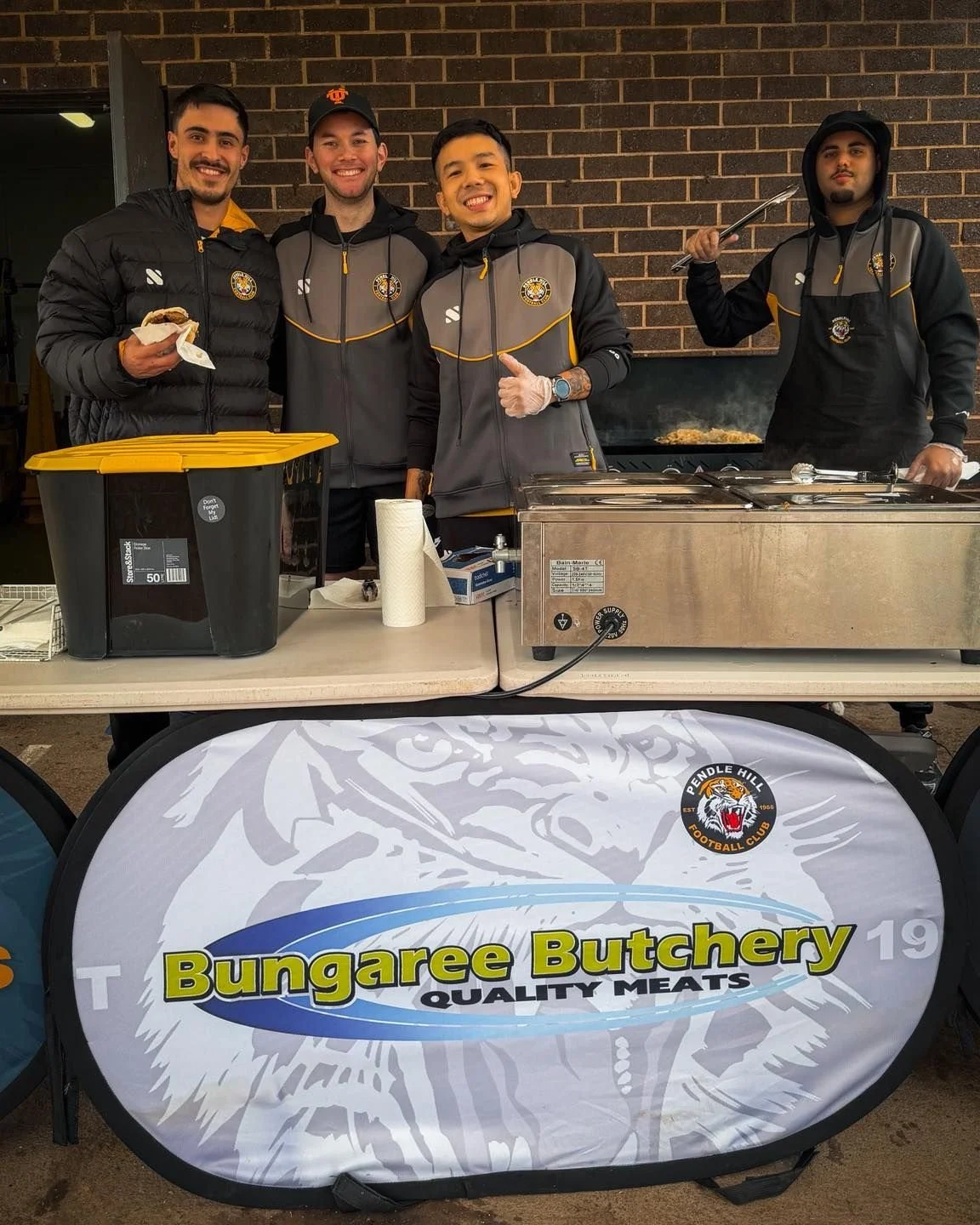 Our X-League boys backing up from their own finals match with the BBQ tongs, bright and early on Finals Day at Binalong Park. 

This is how Club cultures are built, and how community spirit thrives:  one snag at a time!

A massive thanks also to Bung