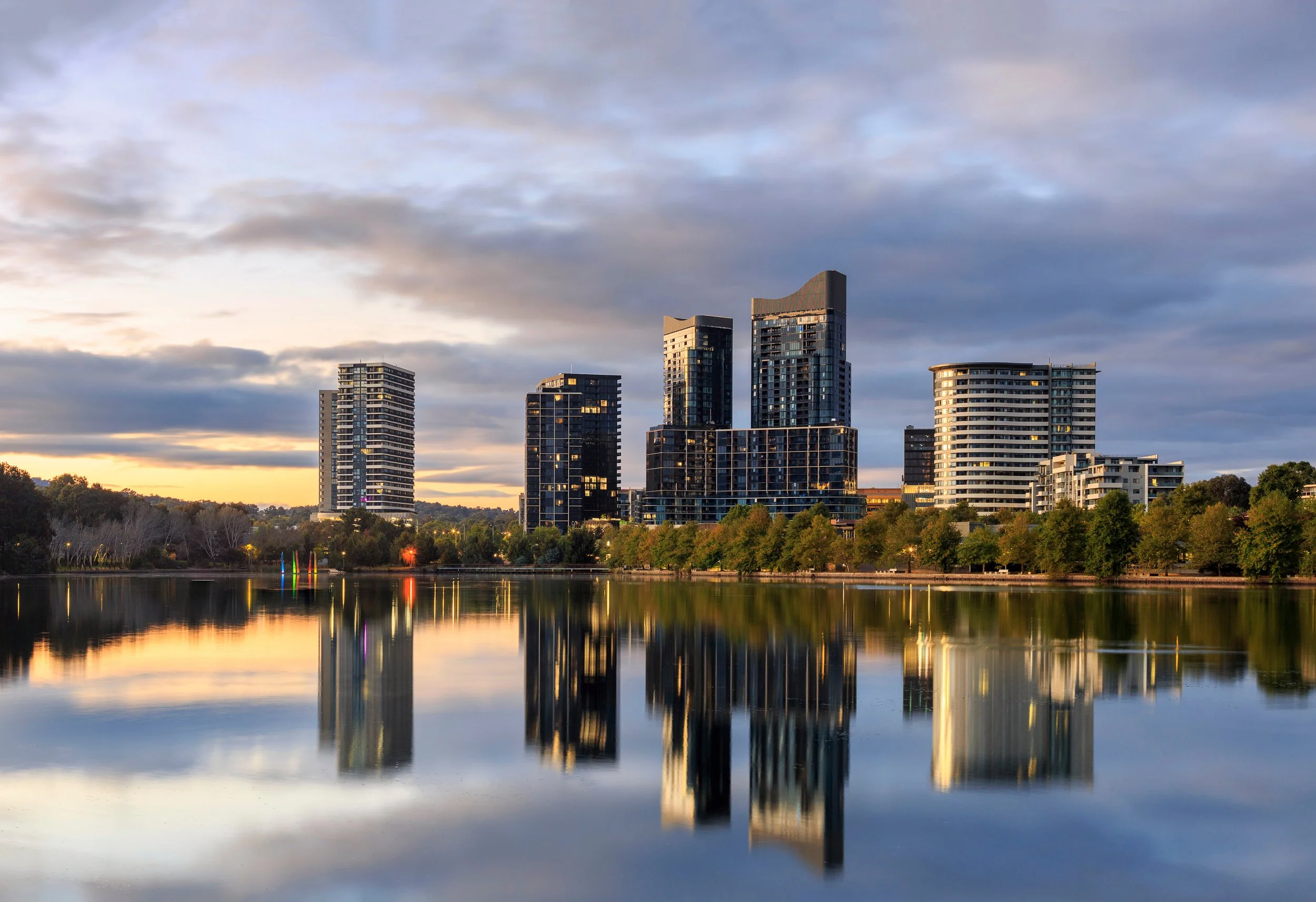 Units vs Houses – The Canberra Showdown Nobody Asked For (But Everyone Needs)