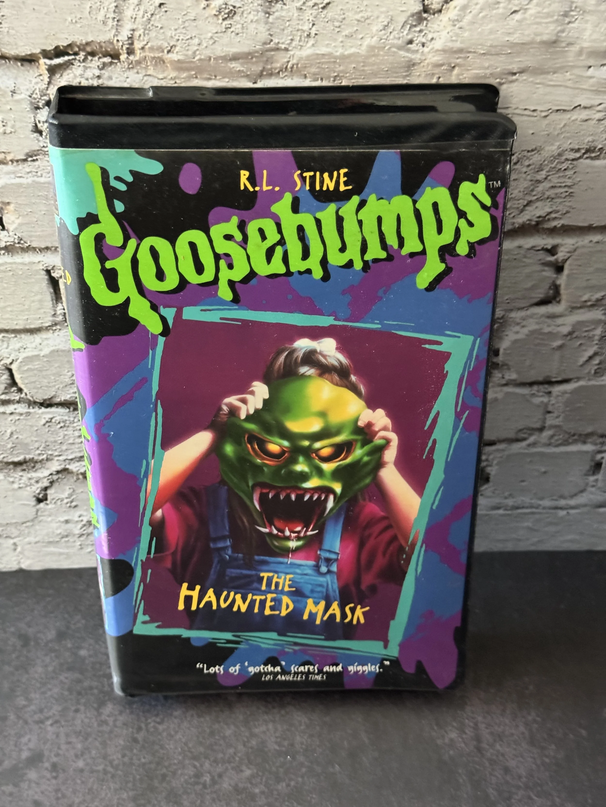 Goosebumps VHS - The Haunted Mask clamshell used tested good condition