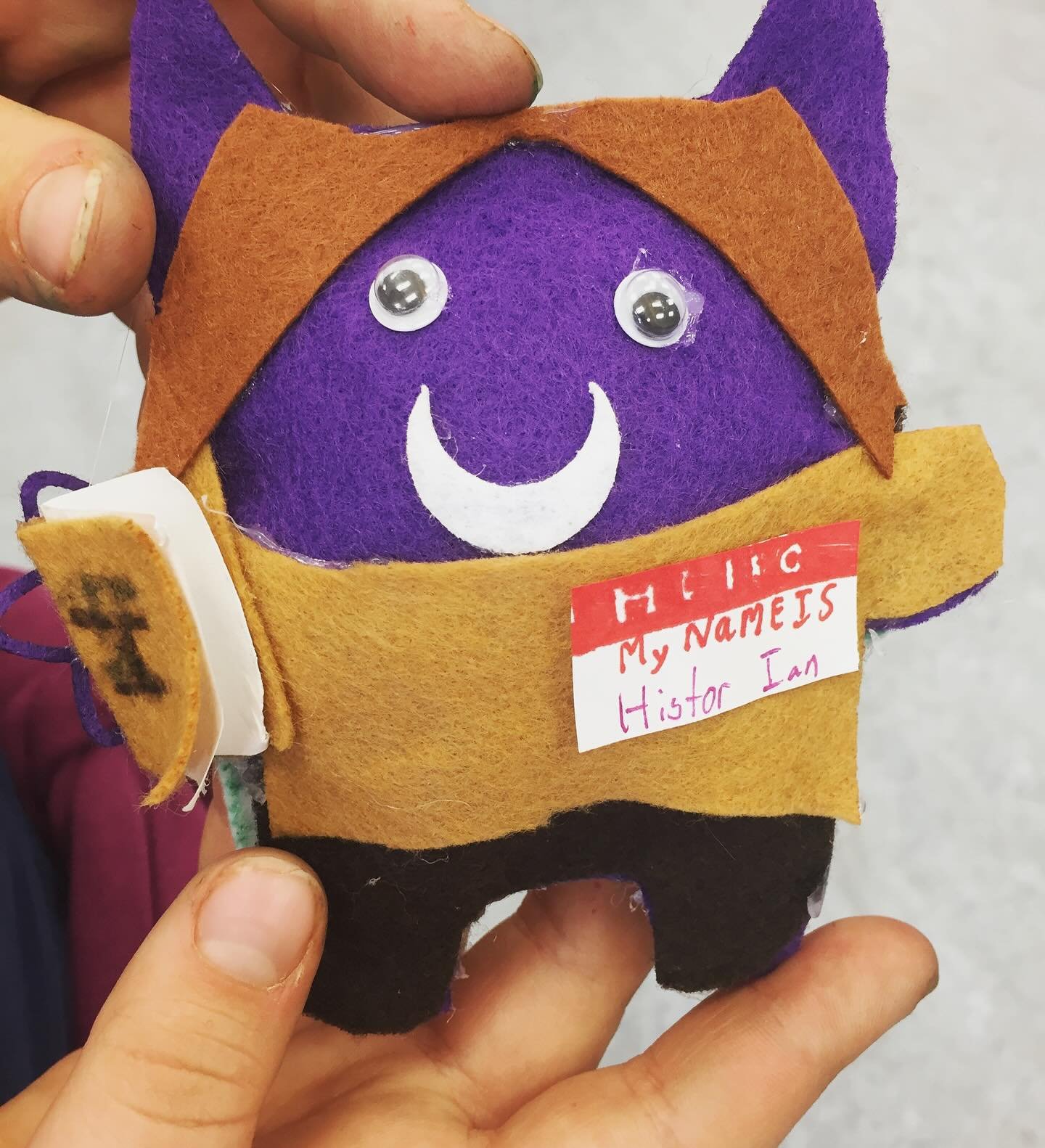 Plushies have careers too 🤣

#glowplushie