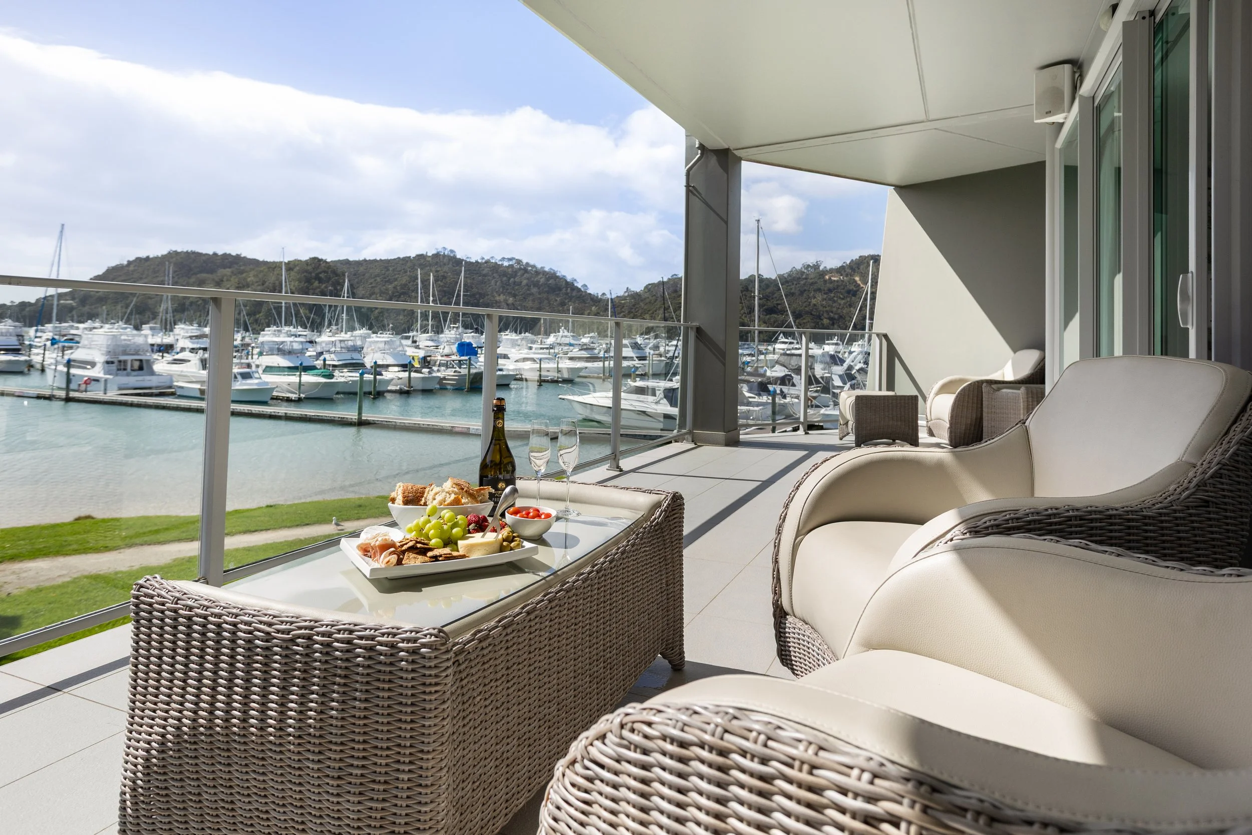 inddor outdoor Flow Marina Suite.jpg