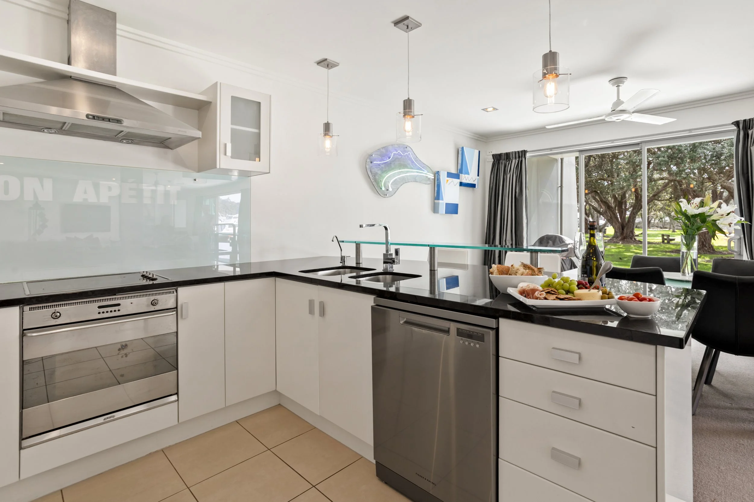 Marina Suite Kitchen.jpg