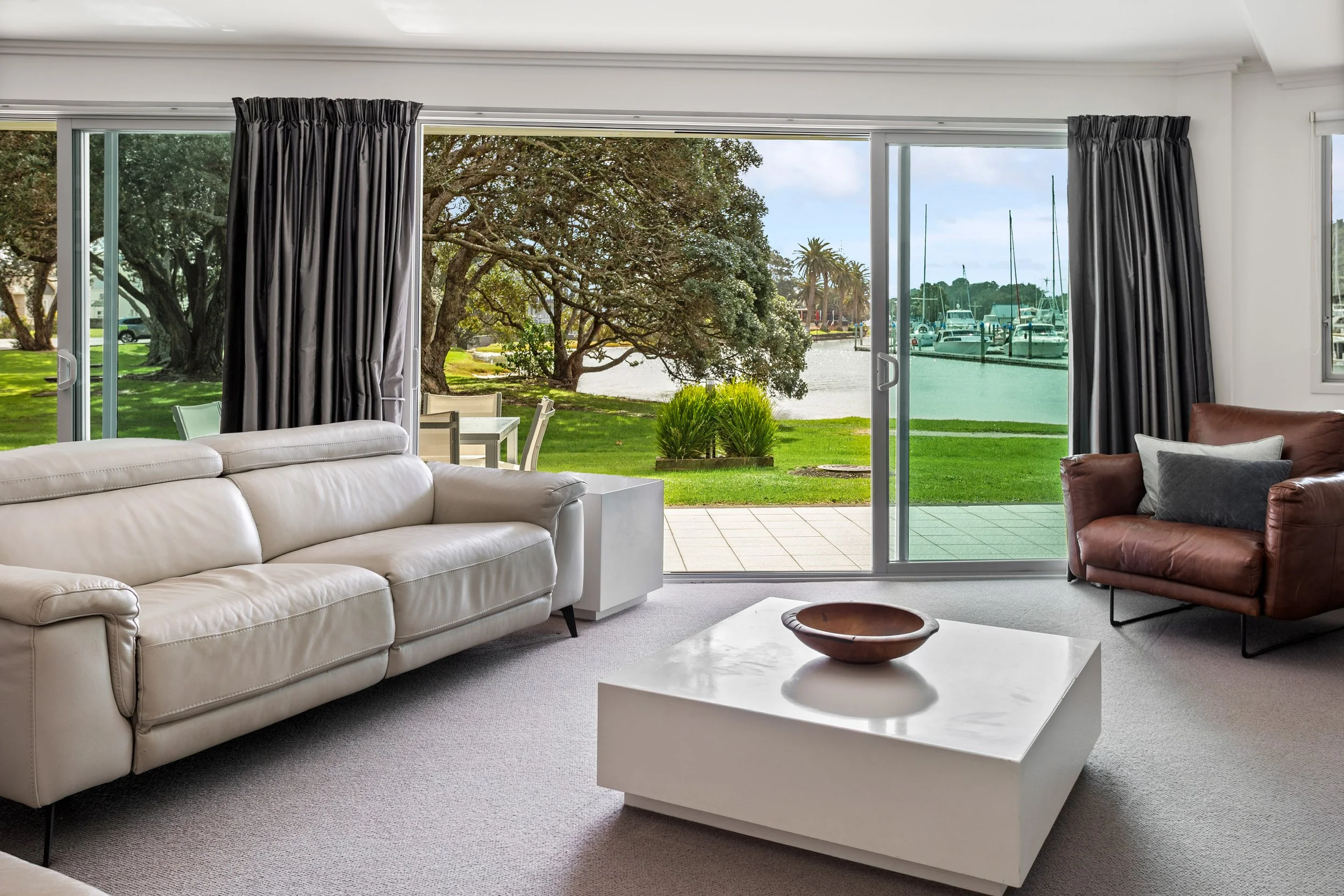 Marina suite lounge 2.jpg