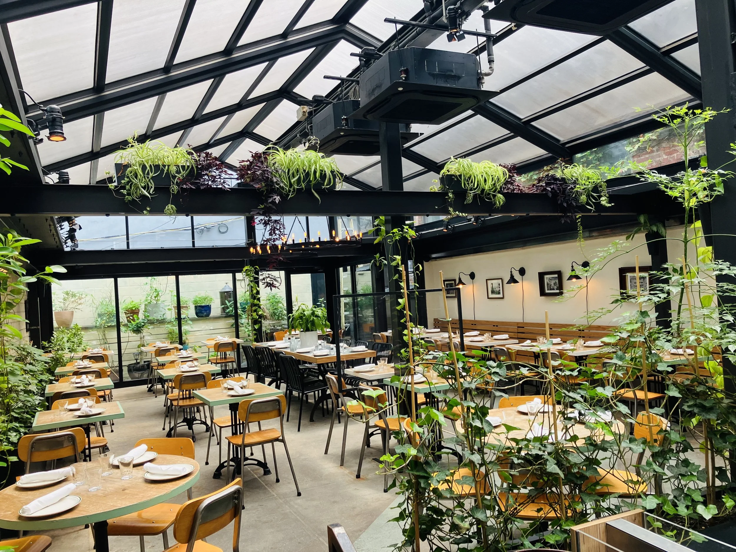 GARDEN ROOM2.jpg