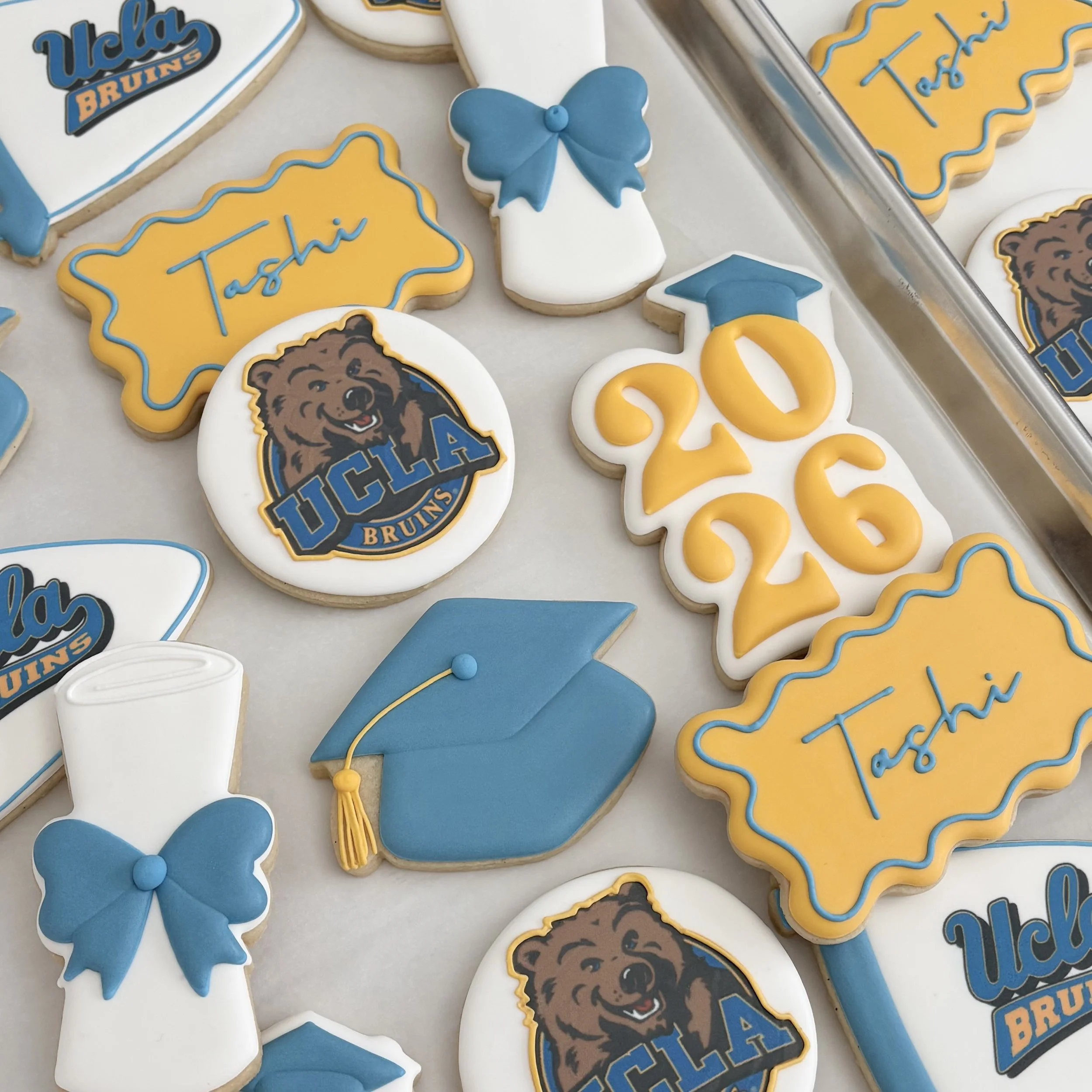 Decorated Graduation sugar cookies