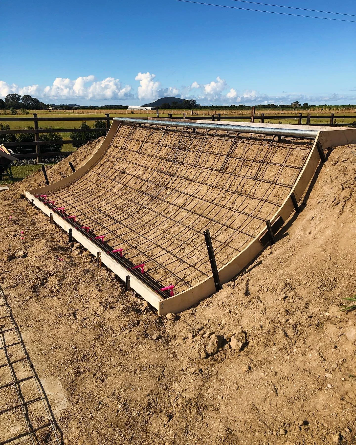 Nice 4ft half pipe ready for tomorrow. Loving the weather today, hope it stays good.