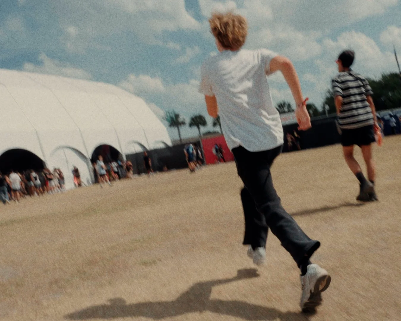 FRIDAY_EFFECTS CROP.00_00_03_01.Still003.jpg