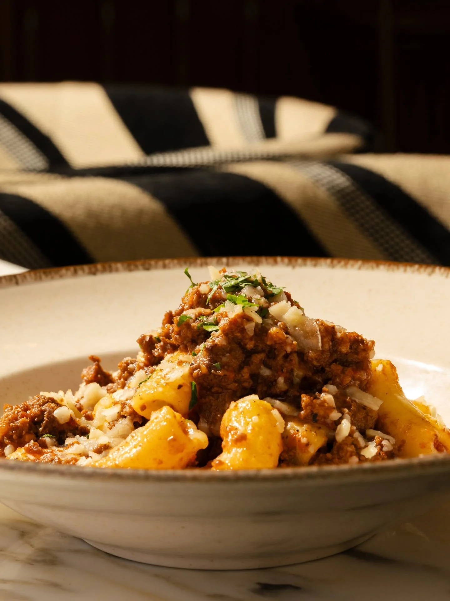 Dinner at Botanico is all about the experience.
Beautiful ambiance, thoughtful dishes, and an evening designed to be enjoyed at a relaxed pace.

From comforting pastas to the warm atmosphere around the table, join us and settle in for a memorable nig