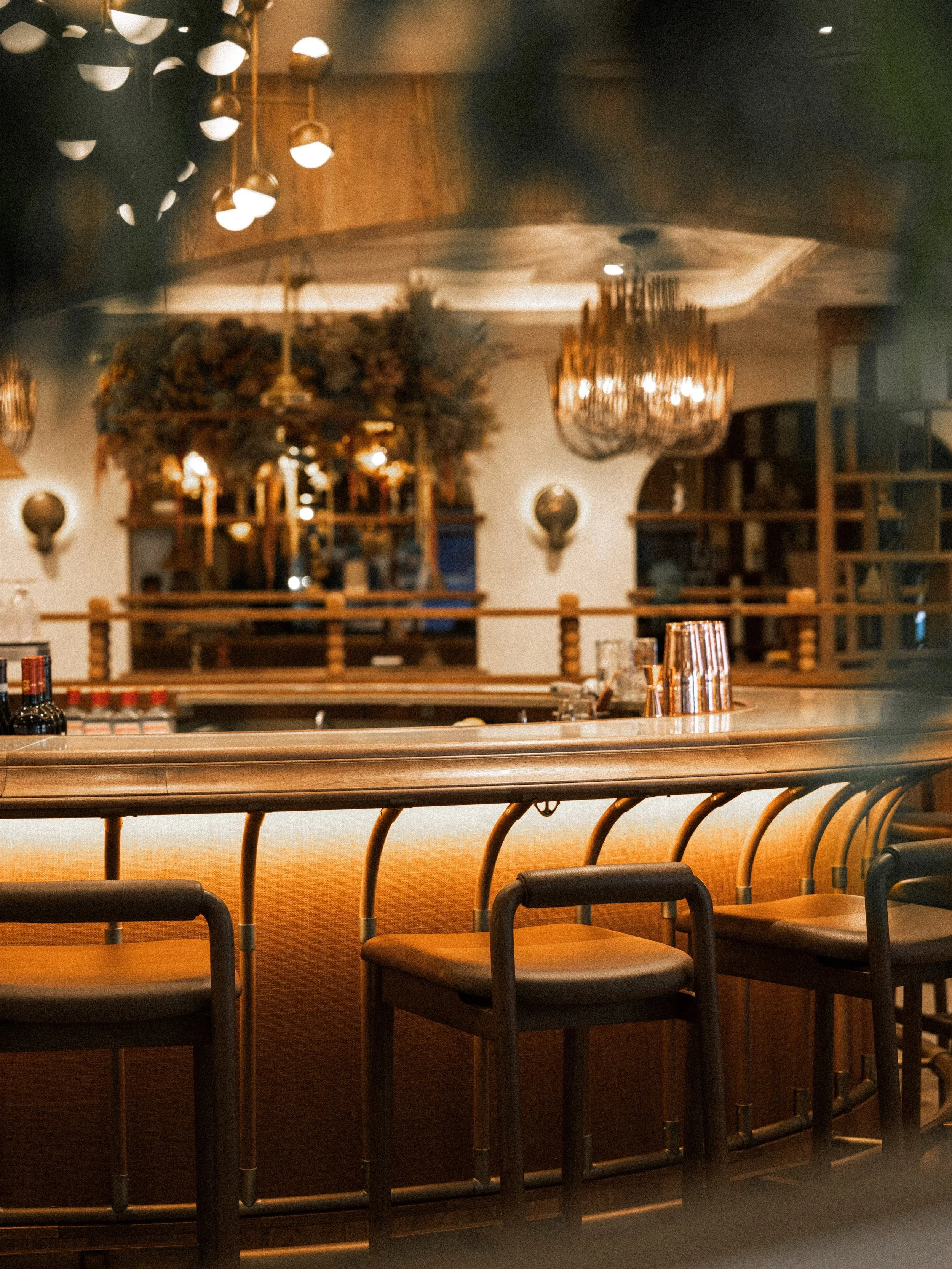 Relaxed Elegance, thoughtfully designed.

Warm lighting, natural textures, and refined details come together to create an inviting space where you can settle in and enjoy the moment. Whether it&rsquo;s an intimate dinner or an evening with friends, e
