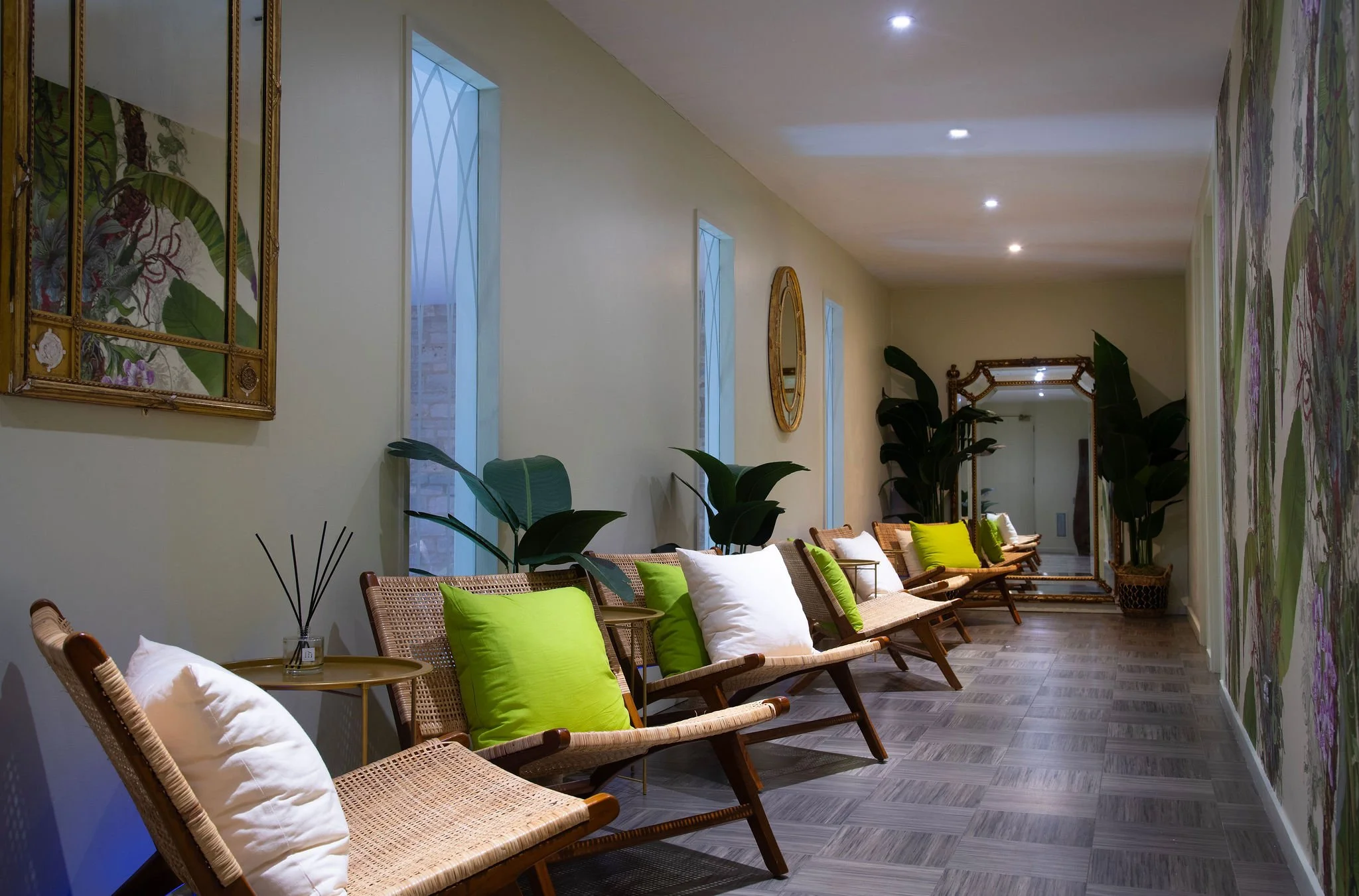 Spa - Treatment Waiting Area 1.jpg