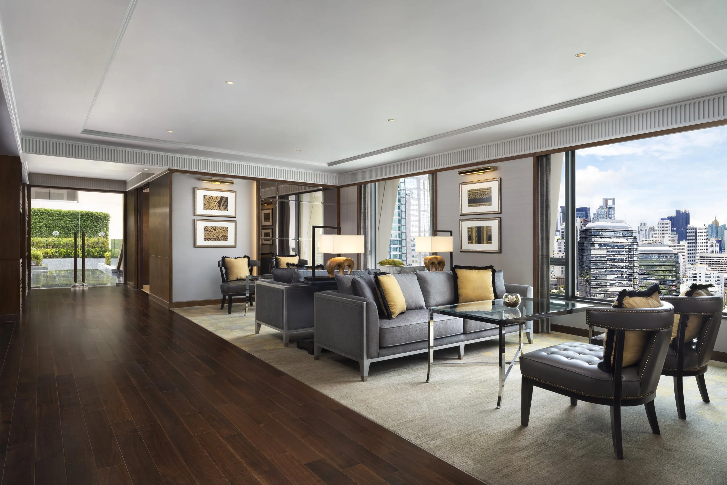 KIBKK3_Executive_Lounge_Angle_2_Final_High Res_17879.jpg
