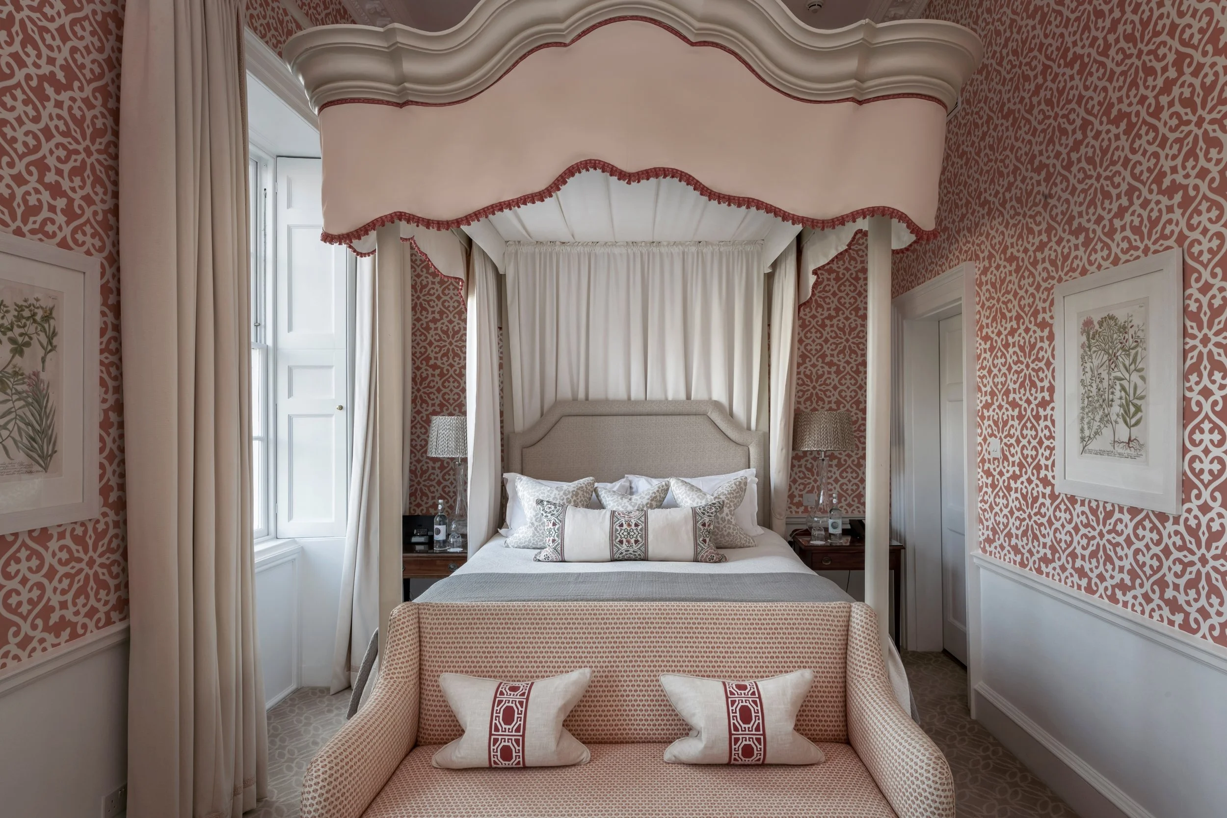 Hotel - 5. Master Suite - Sir Percy Blakeney Bedroom.jpg