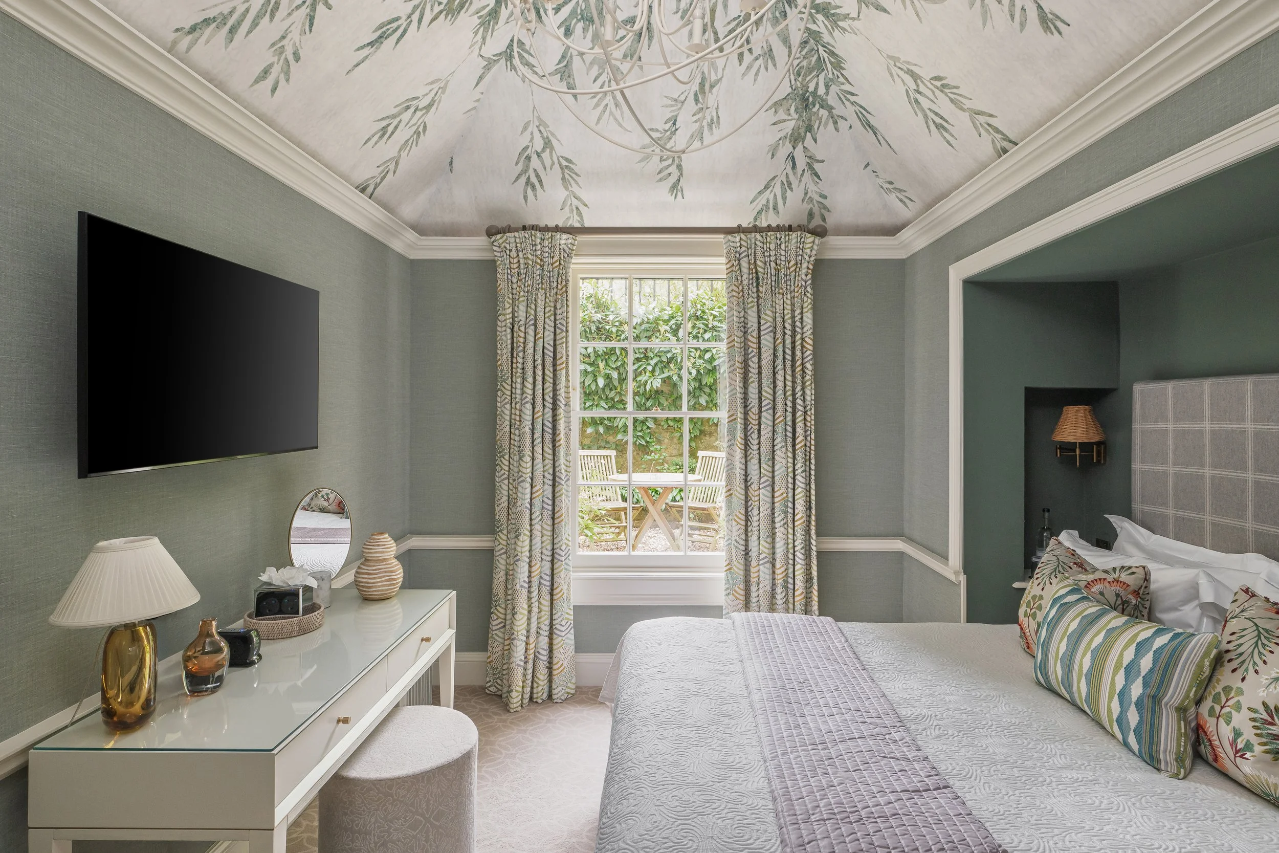 Hotel - 3. Junior Suite(1).jpg