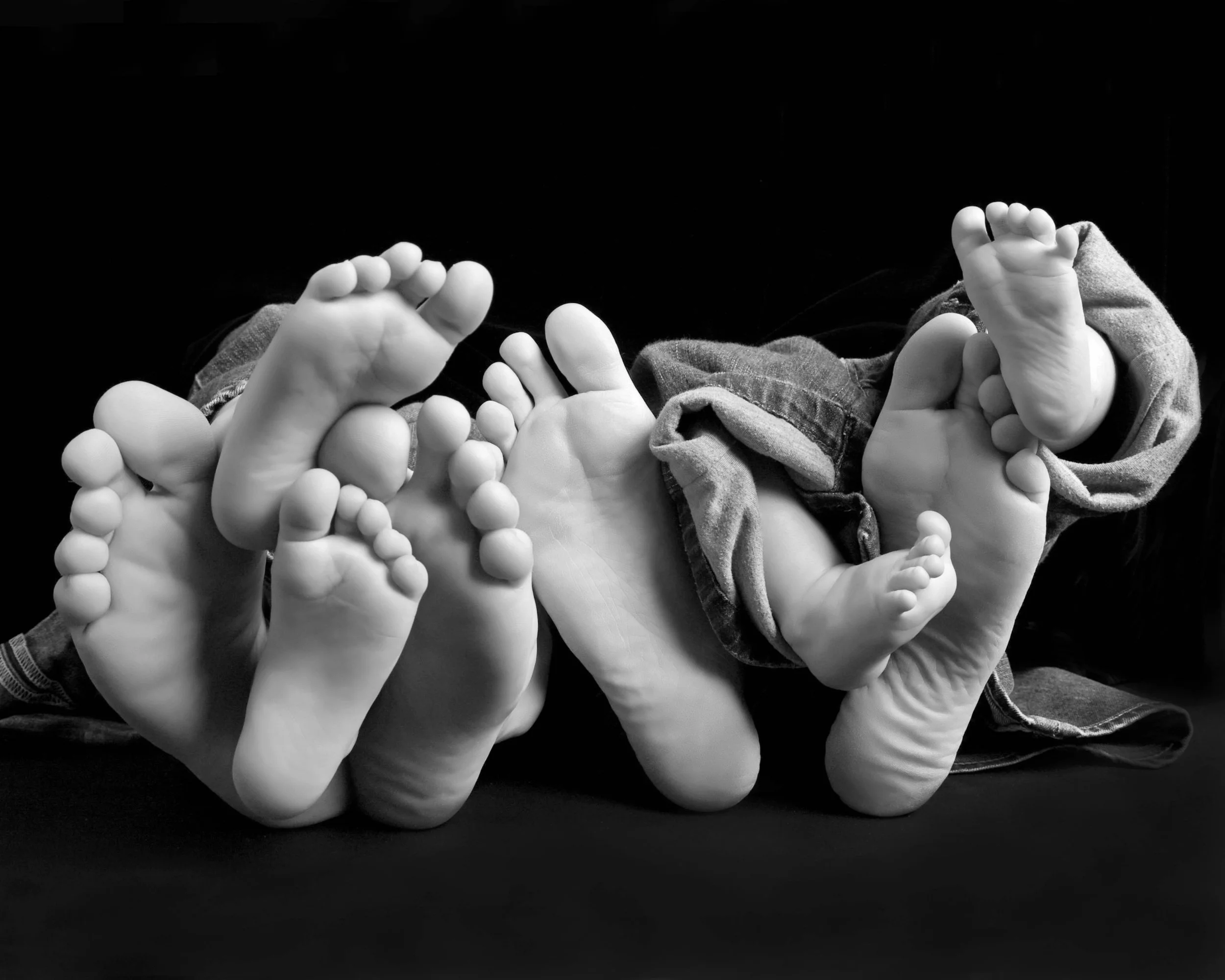 Creative Family Portraits, Portraits in studio, Fun Studio Family Portraits.