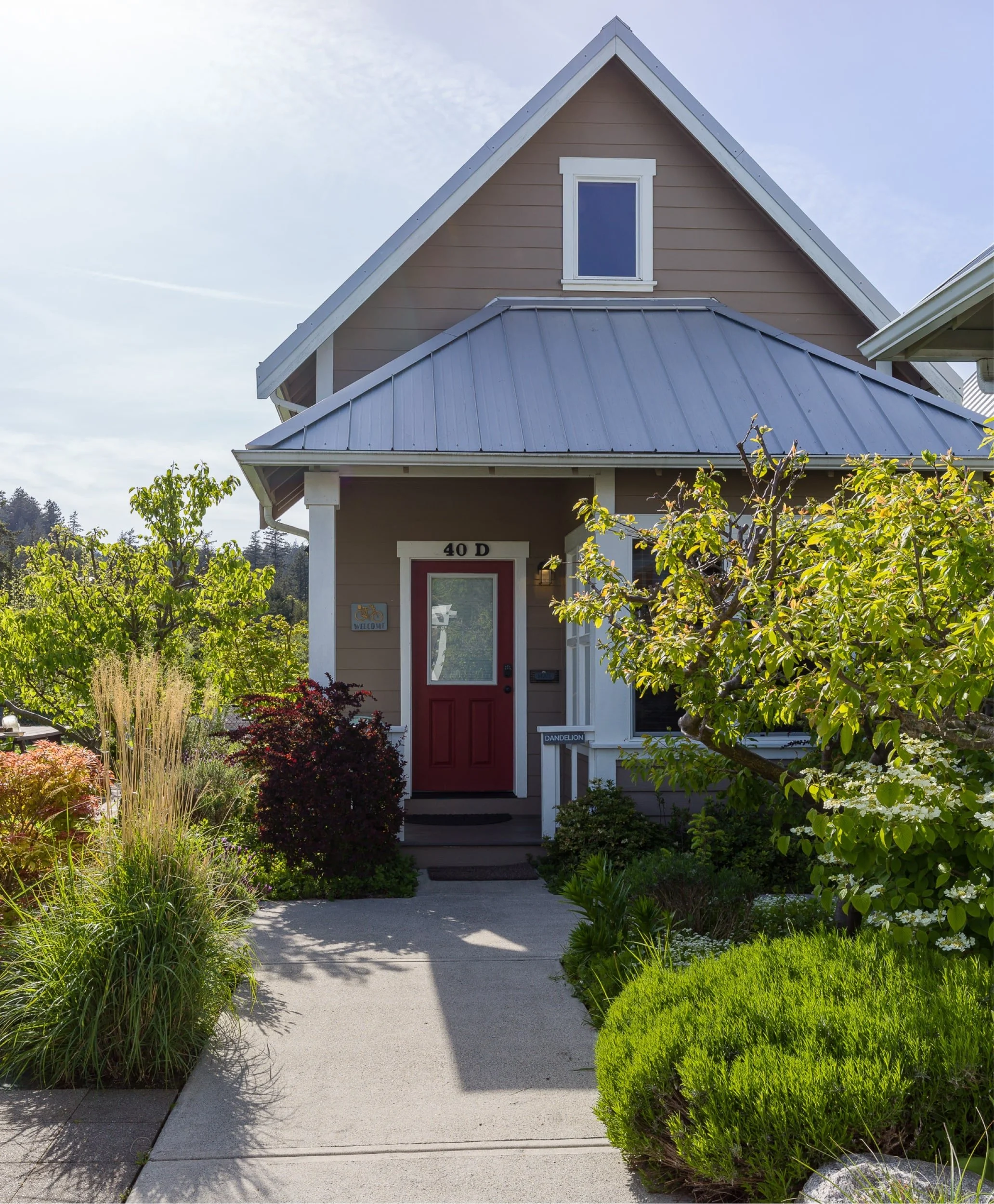 Pebble Cove Orcas Island Hotel 09.jpg