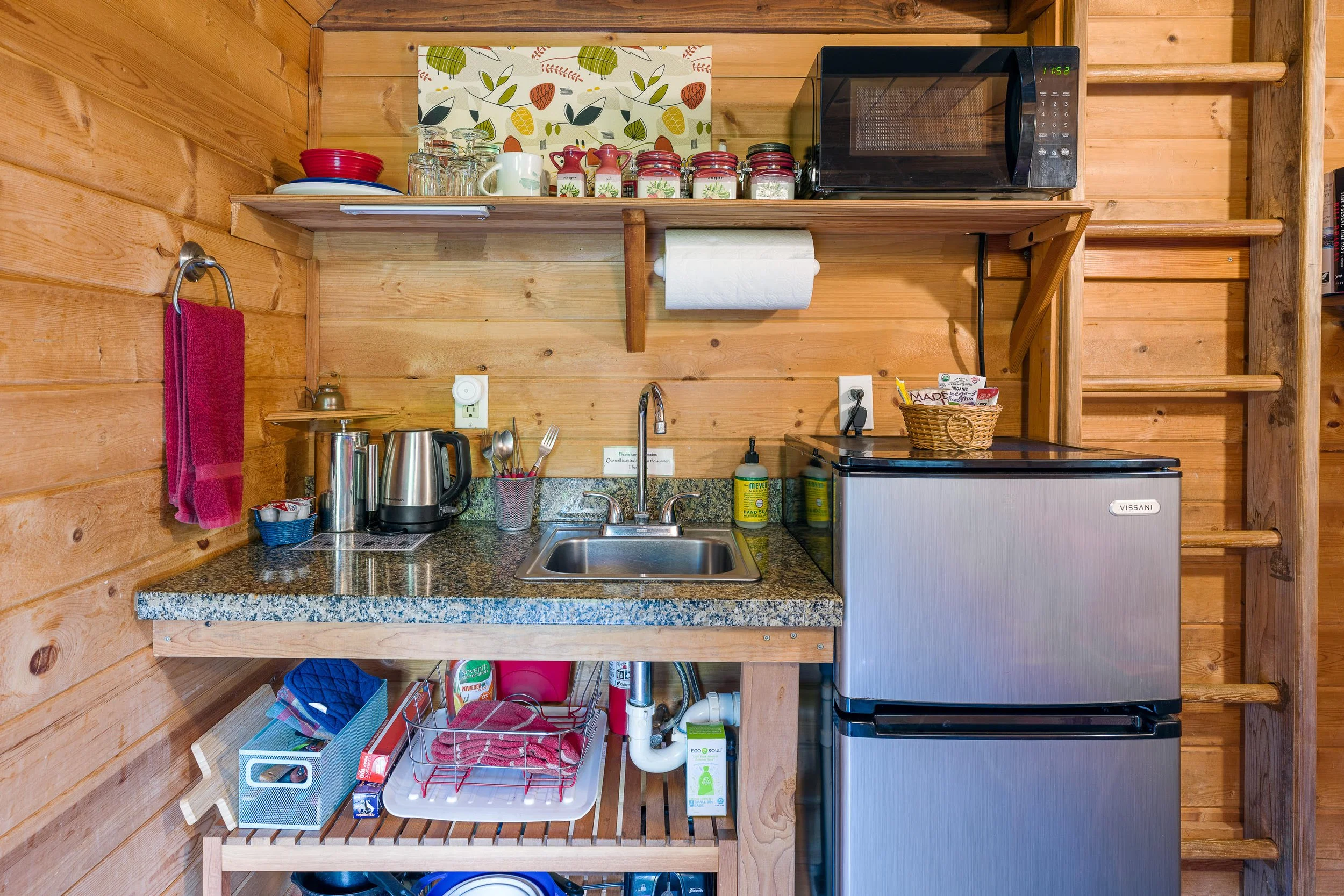 Pebble Cove Hotel on Orcas | Garden Cabin 5.jpg