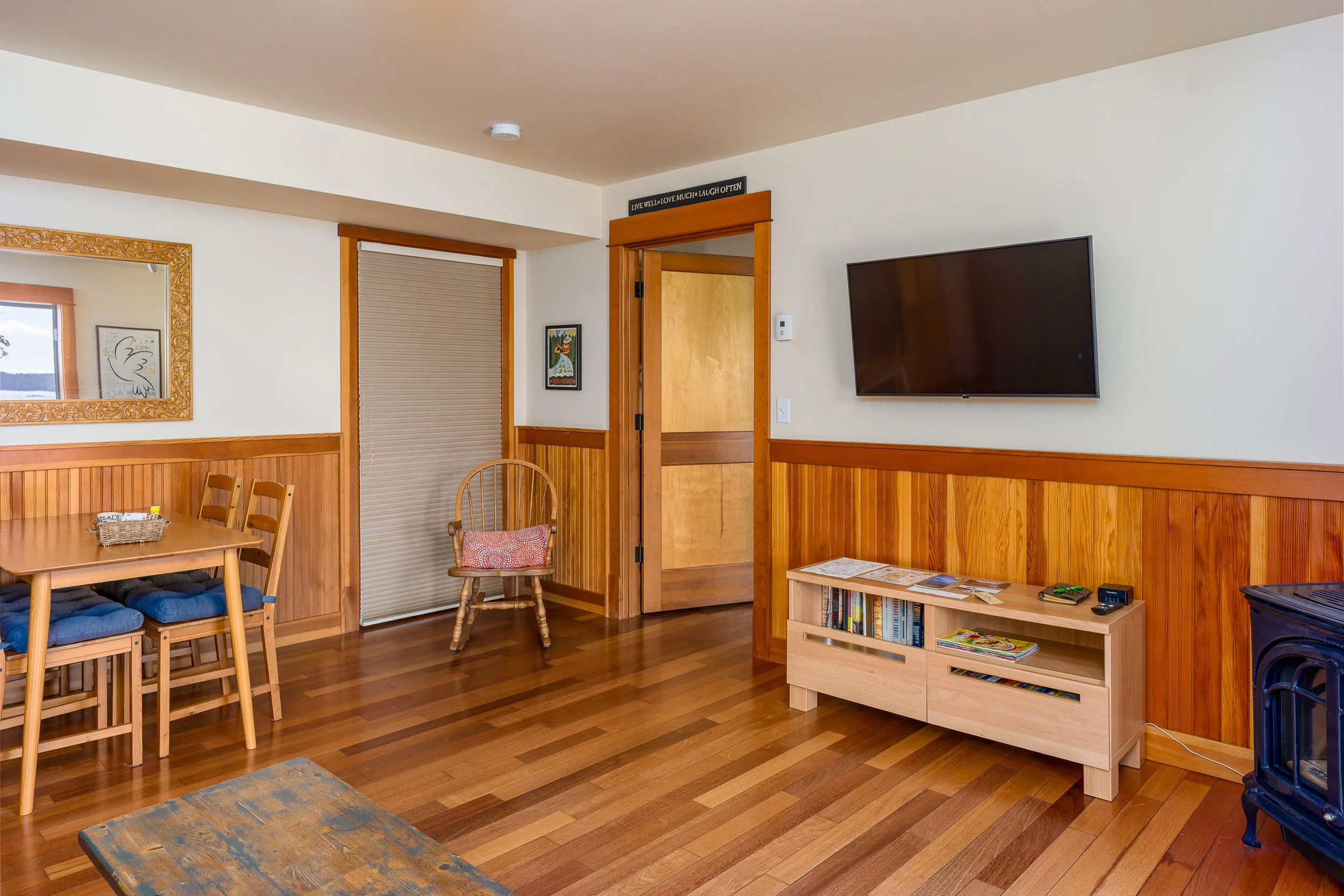 Pebble Cove Hotel on Orcas | Family Cabin 9.jpg