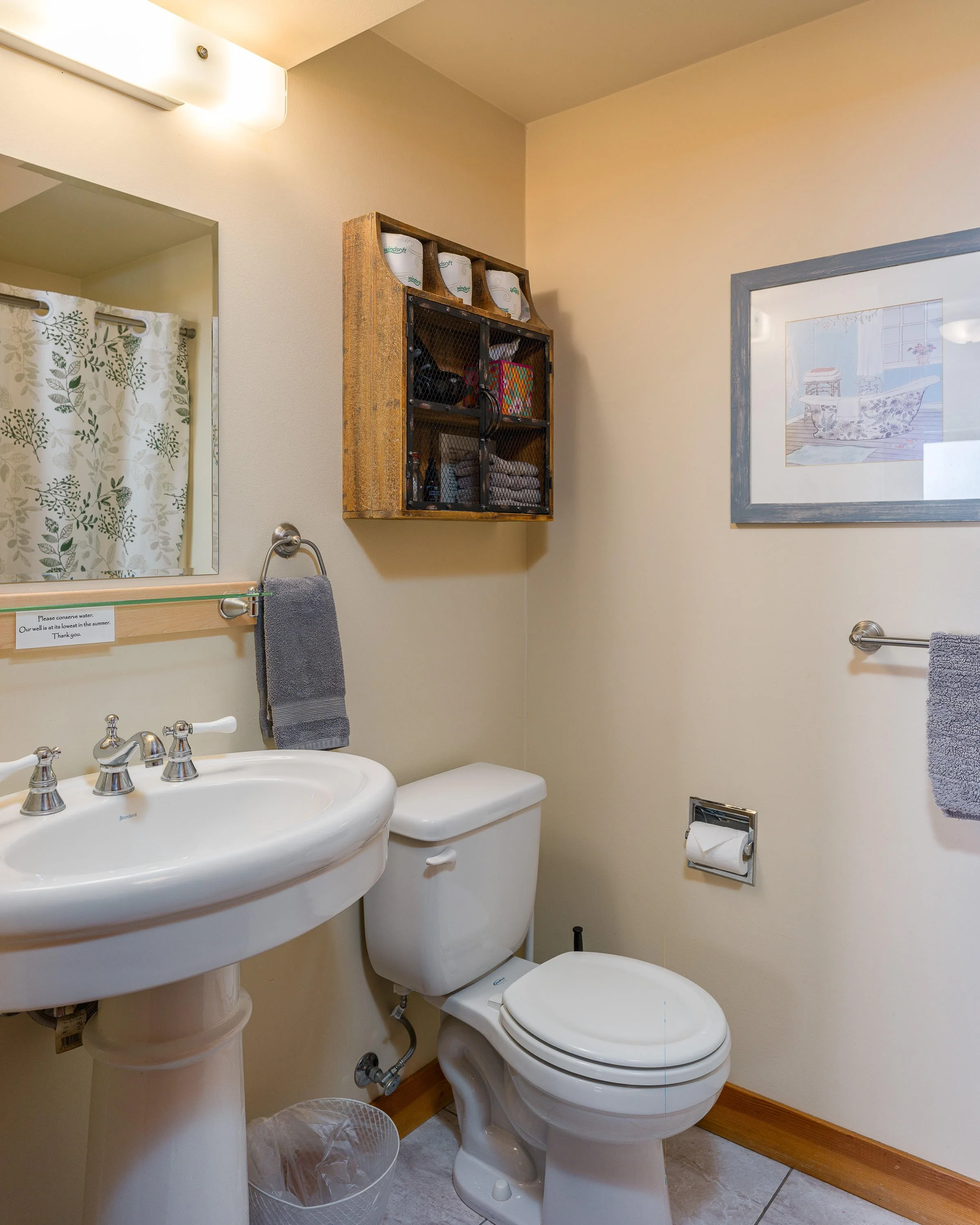 Pebble Cove Hotel on Orcas | Family Cabin 8.jpg