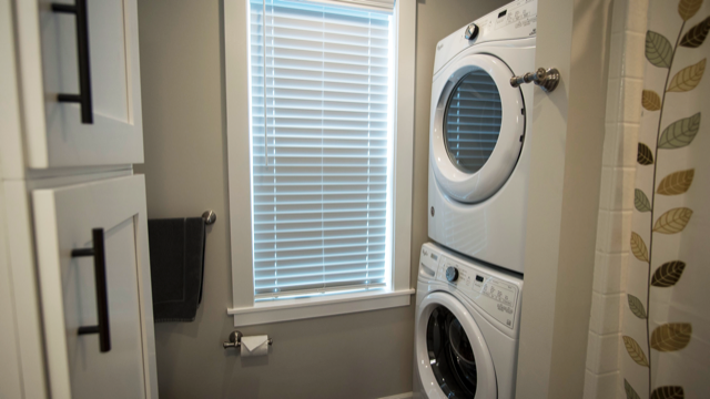 Pebble Cove Hotel on Orcas | Airbnb Eastsound 07.jpg