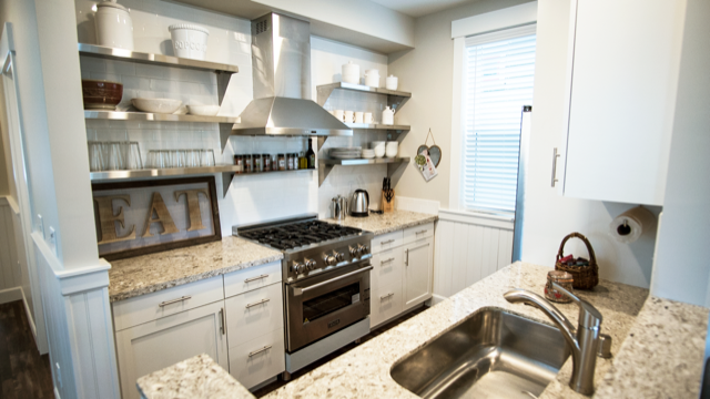 Pebble Cove Hotel on Orcas | Airbnb Eastsound 03.jpg