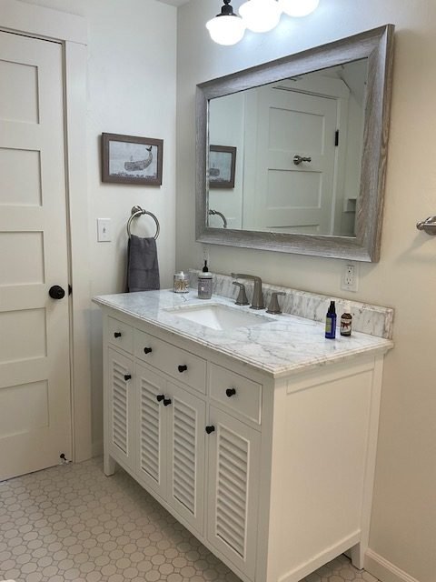 Pebble Cove Hotel on Orcas | Airbnb Eastsound WA 10.jpg