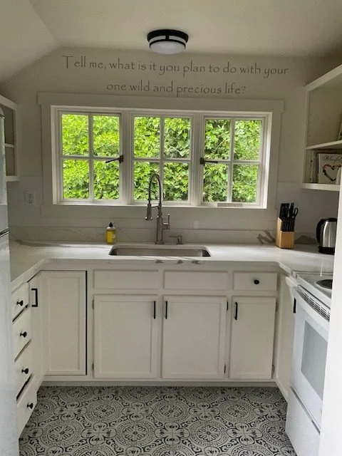 Pebble Cove Hotel on Orcas | Airbnb Eastsound WA 2.jpg