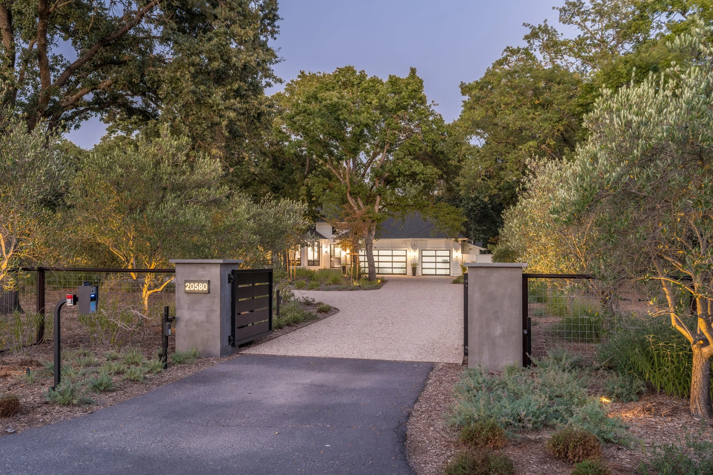 3. 20580 Palmer Ave-550-HDR HR.jpg