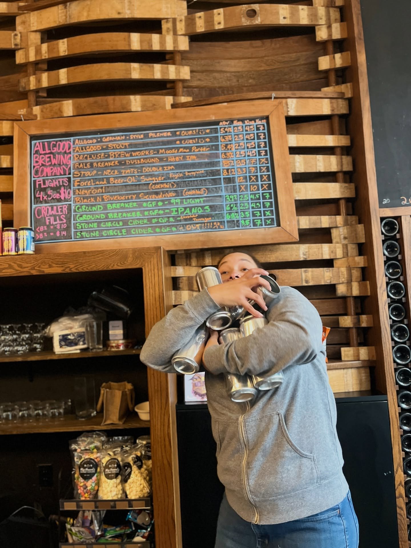 Swipe through to see my many attempts at taking an acceptable picture to post. Last one is the best.😅

Anyway, come stock up on beer for the big game!! Or come hang out and check out the small pop-up market going on today until 4pm, and stay for pup
