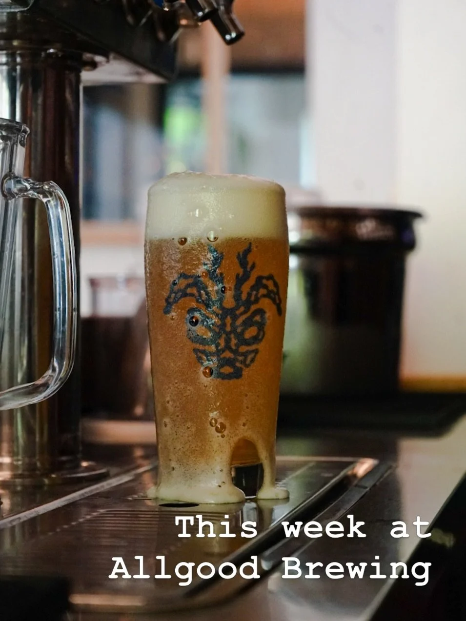 -NEW! ALL DAY MONDAY HAPPY HOUR = $5 PINTS 

-FREE TRIVIA WEDNESDAY W/ @triviasampdx @ 7PM

-EVIL EYE PAINT NIGHT FRIDAY W/ @janiquecrenshaw @ 6PM (LINK IN BIO!)

-SAT/SUN @coalitionartgallery PRESENTS FLIRTING W/ FASHION, A FASHION SHOW SHOWCASING P