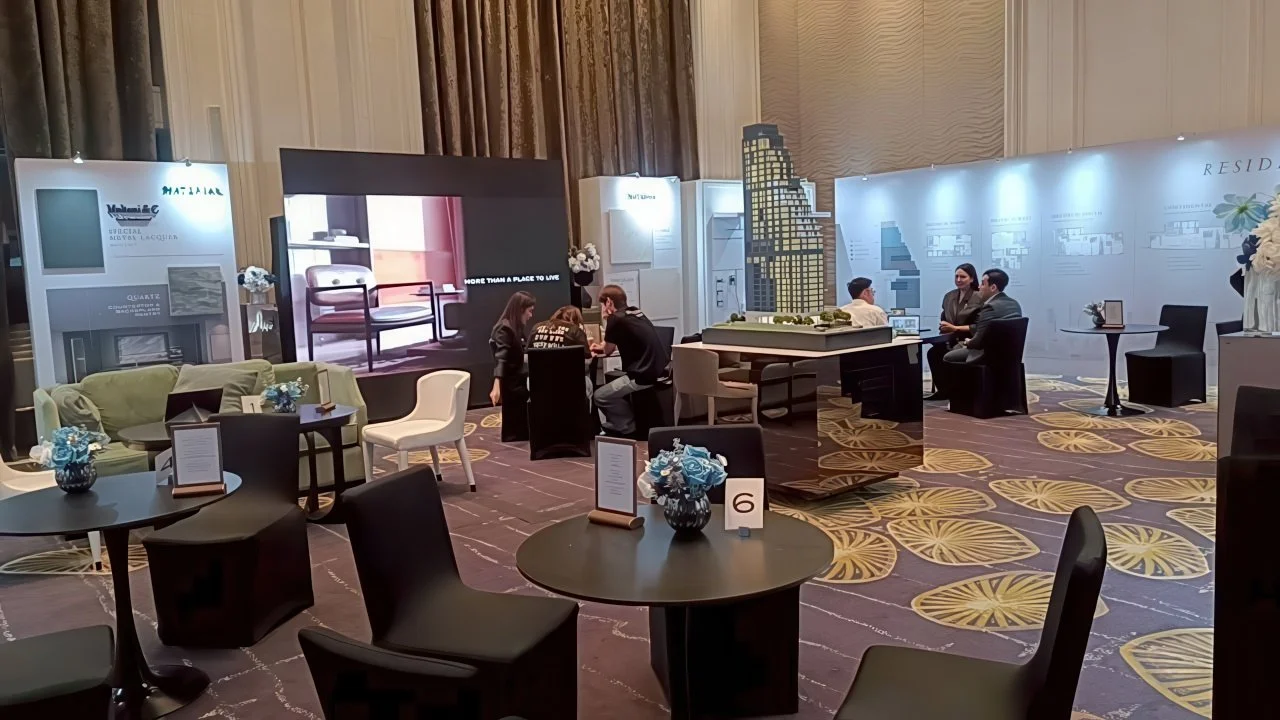 LINE_ALBUM_mavista_251203_16-gigapixel-low resolution v2-1x.jpeg