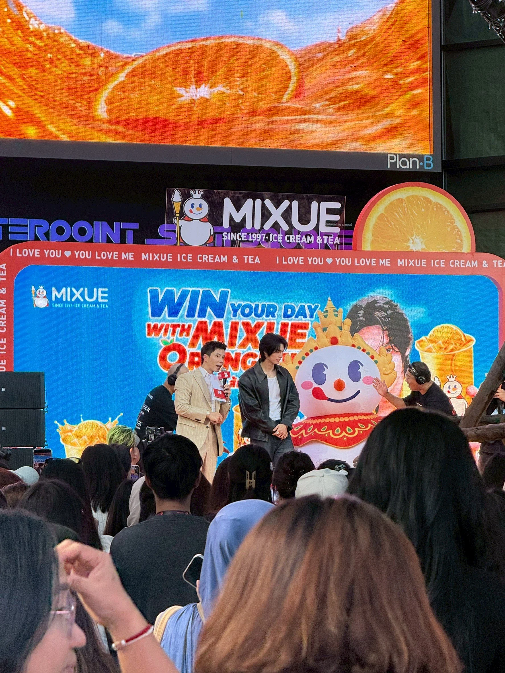 LINE_ALBUM_MIXUE Set up_260511_2.jpg