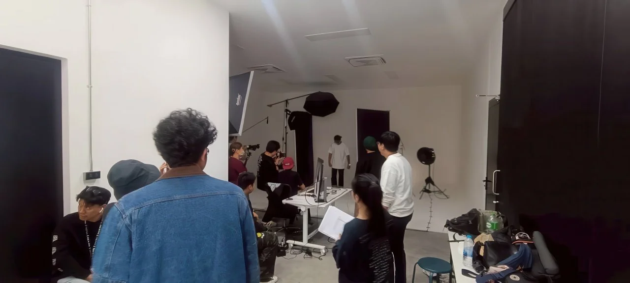 LINE_ALBUM_ถ่ายโปรโมท Breaker x OHANA_251202_15-gigapixel-low resolution v2-1x.jpeg