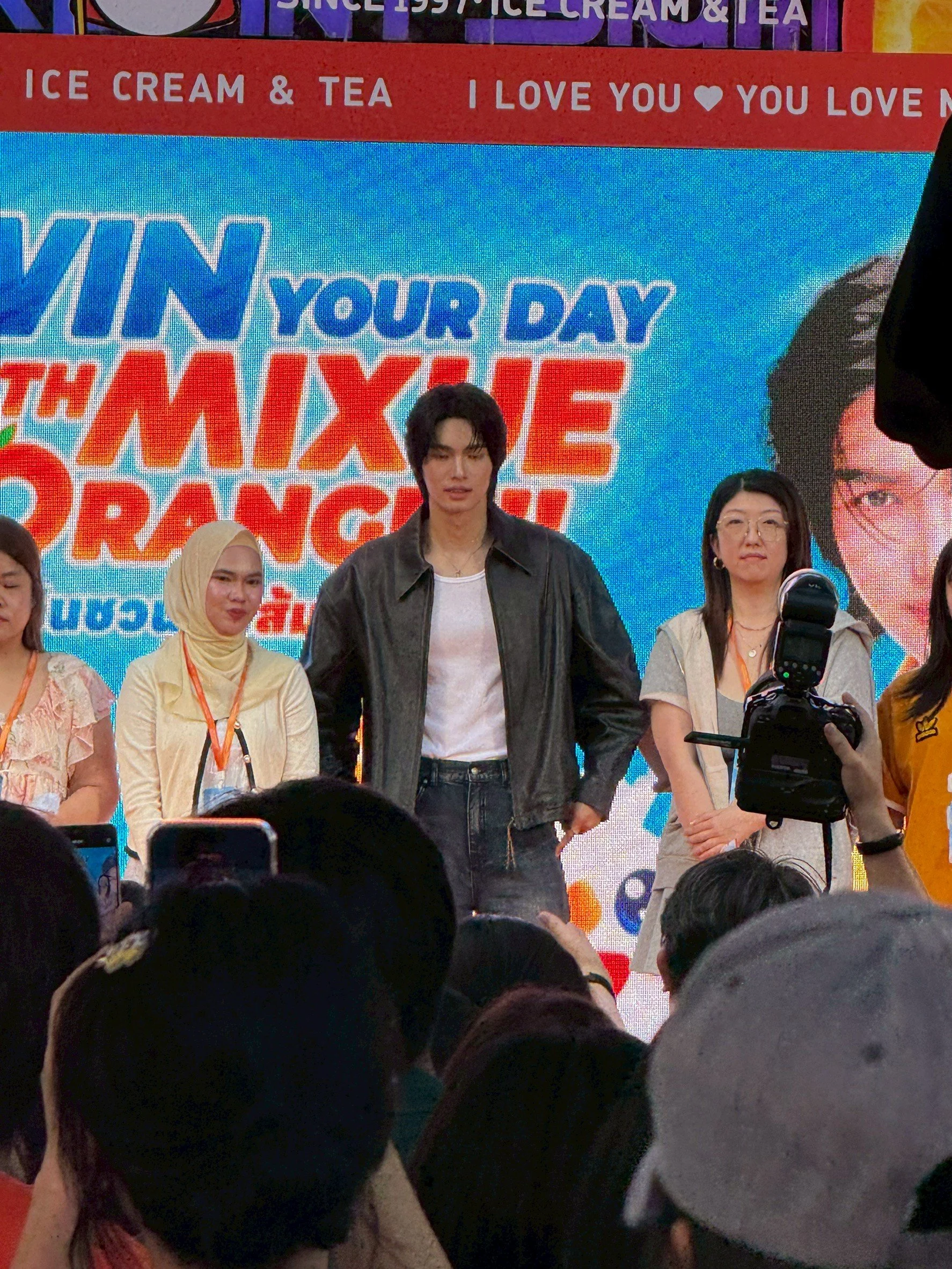 LINE_ALBUM_MIXUE Set up_260511_22.jpg