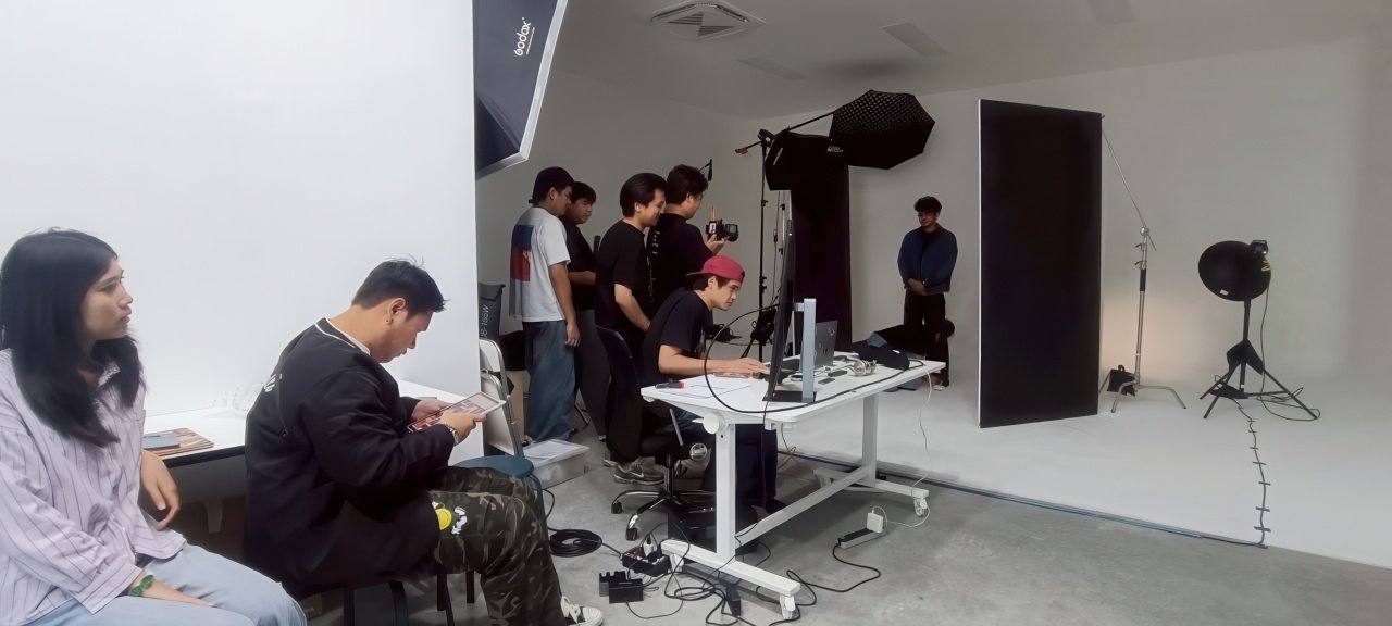 LINE_ALBUM_ถ่ายโปรโมท Breaker x OHANA_251202_6-gigapixel-low resolution v2-1x.jpeg